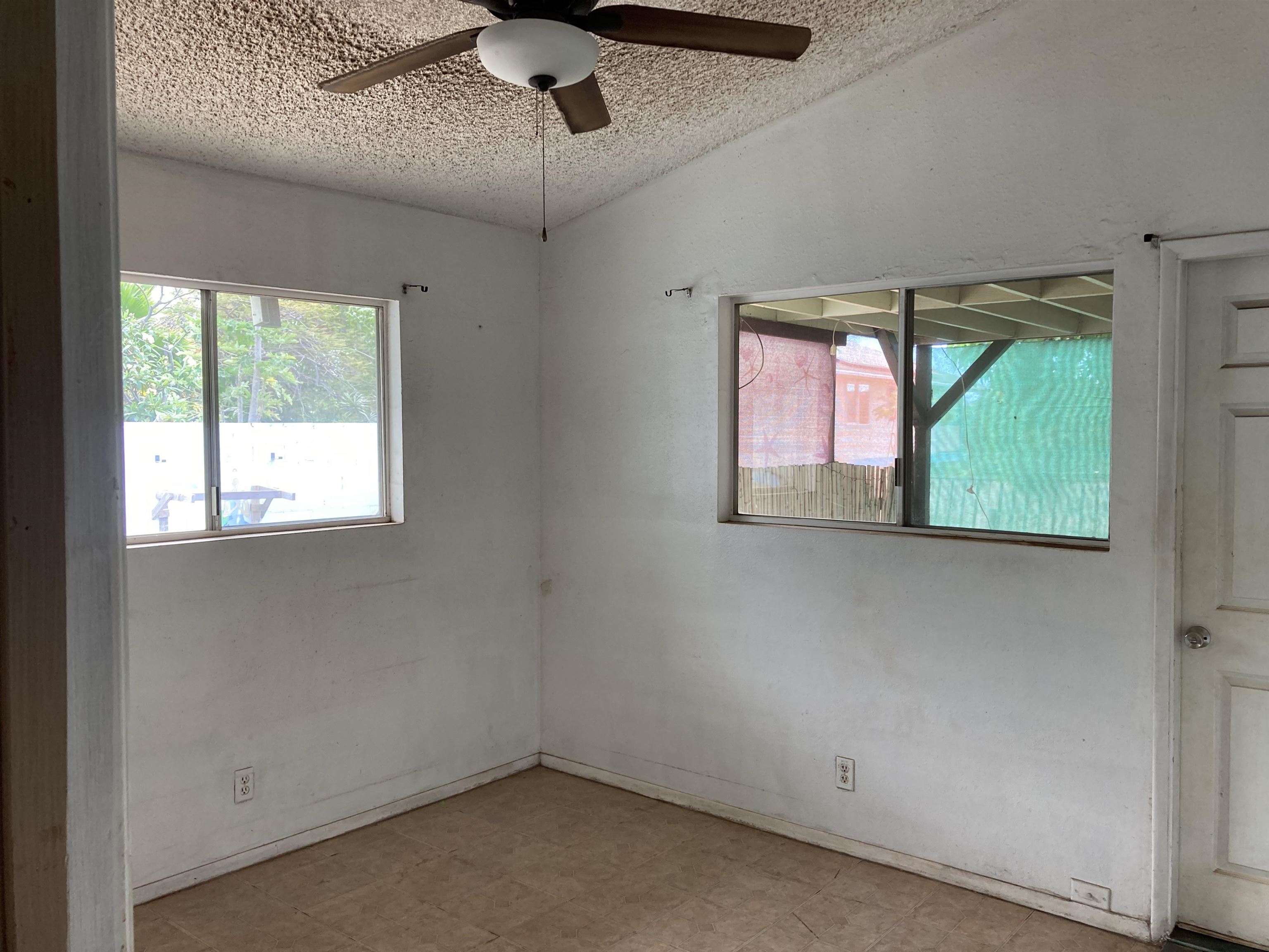 138 Kupuna St Property Photo 10