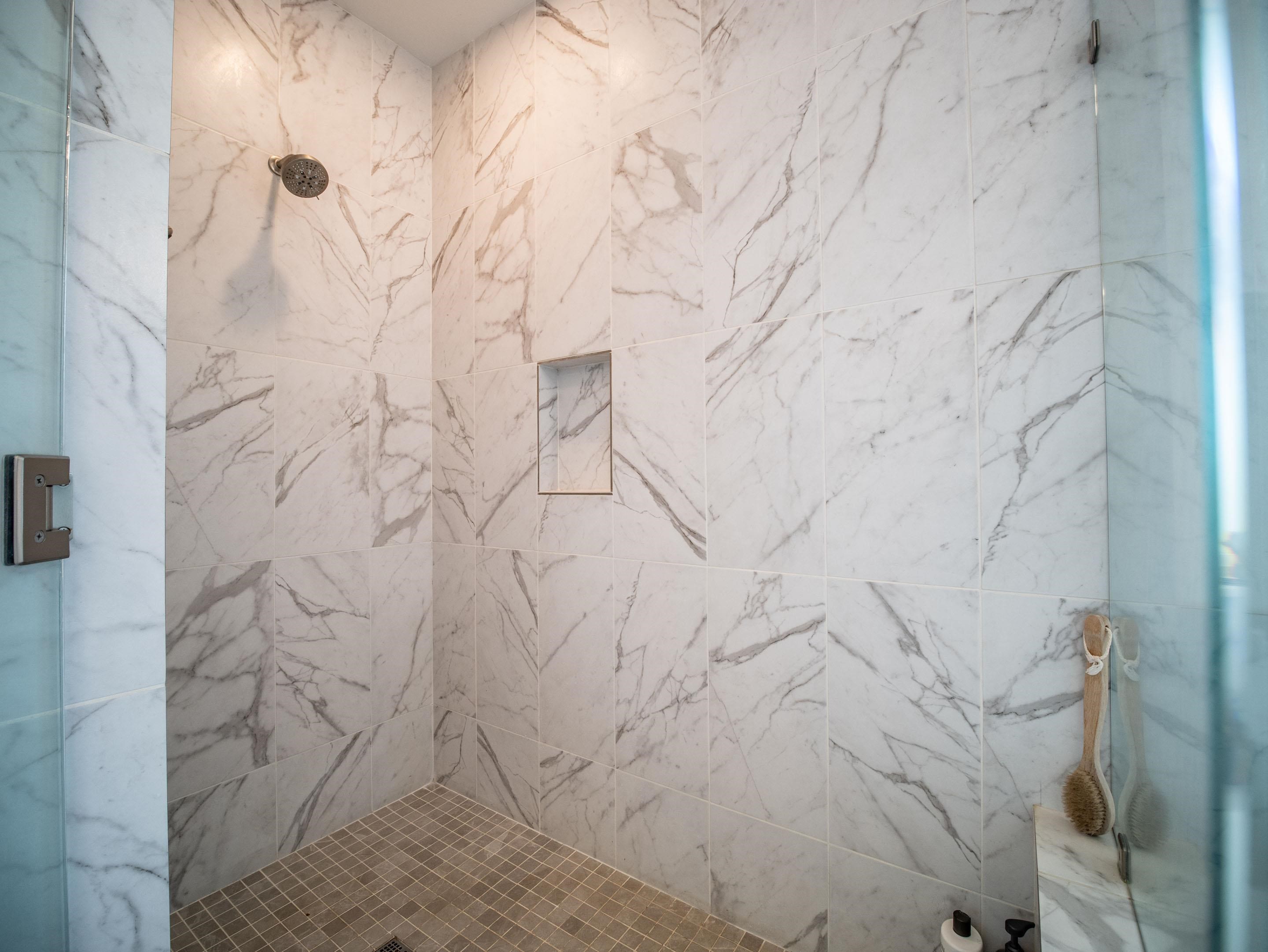 137 Hoohale St Property Photo 44