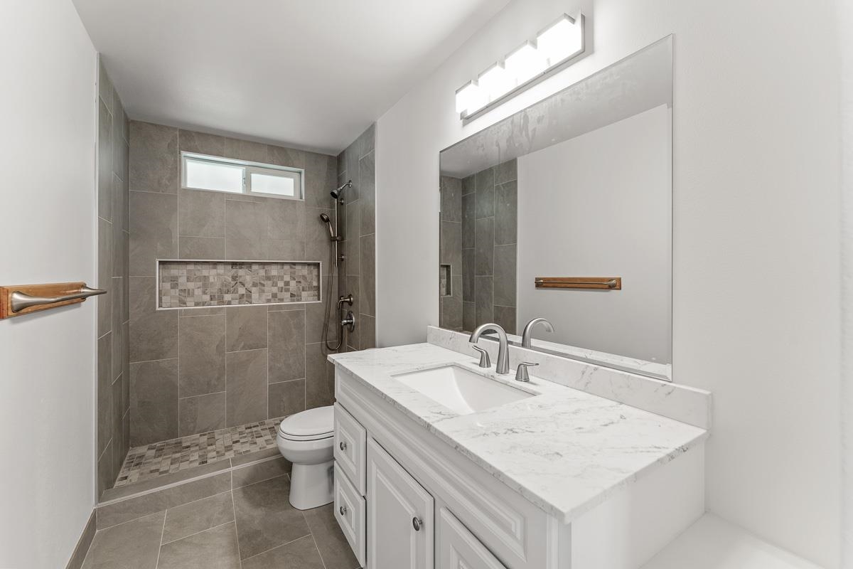 495 Kaiolohia St Property Photo 29