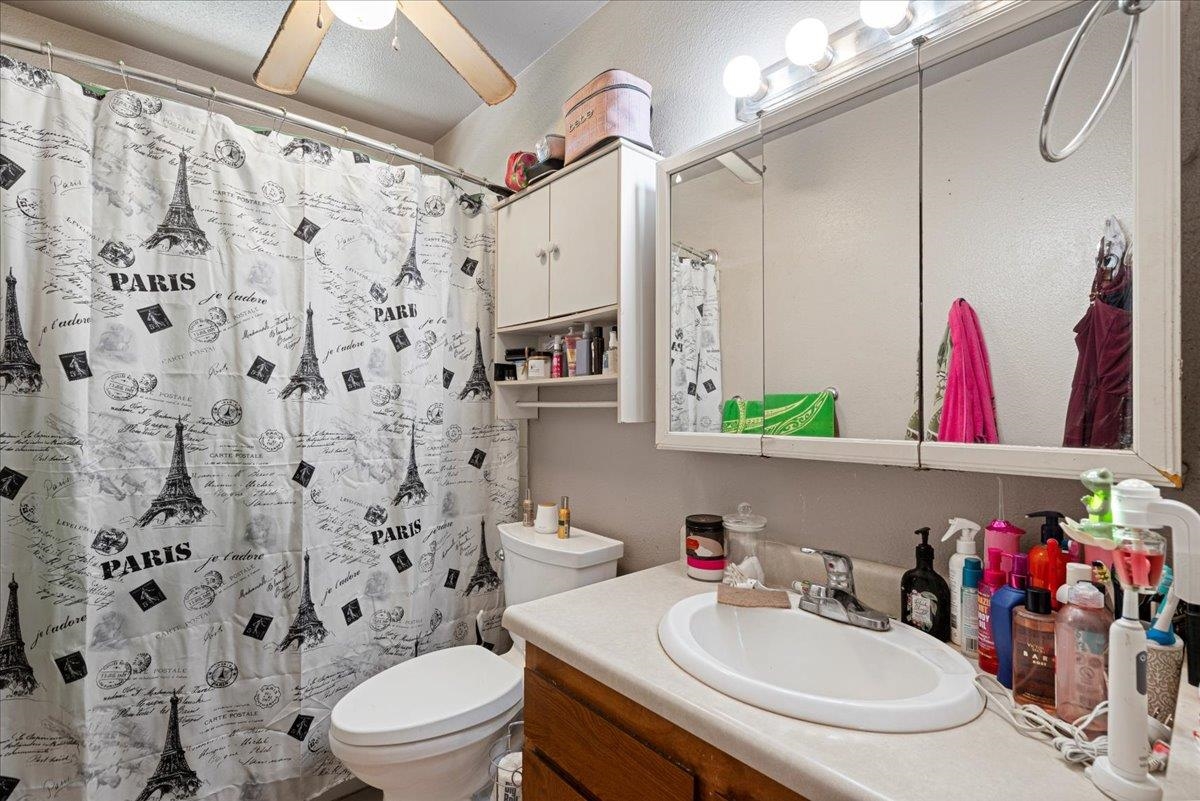 203 Hoalike St Property Photo 13