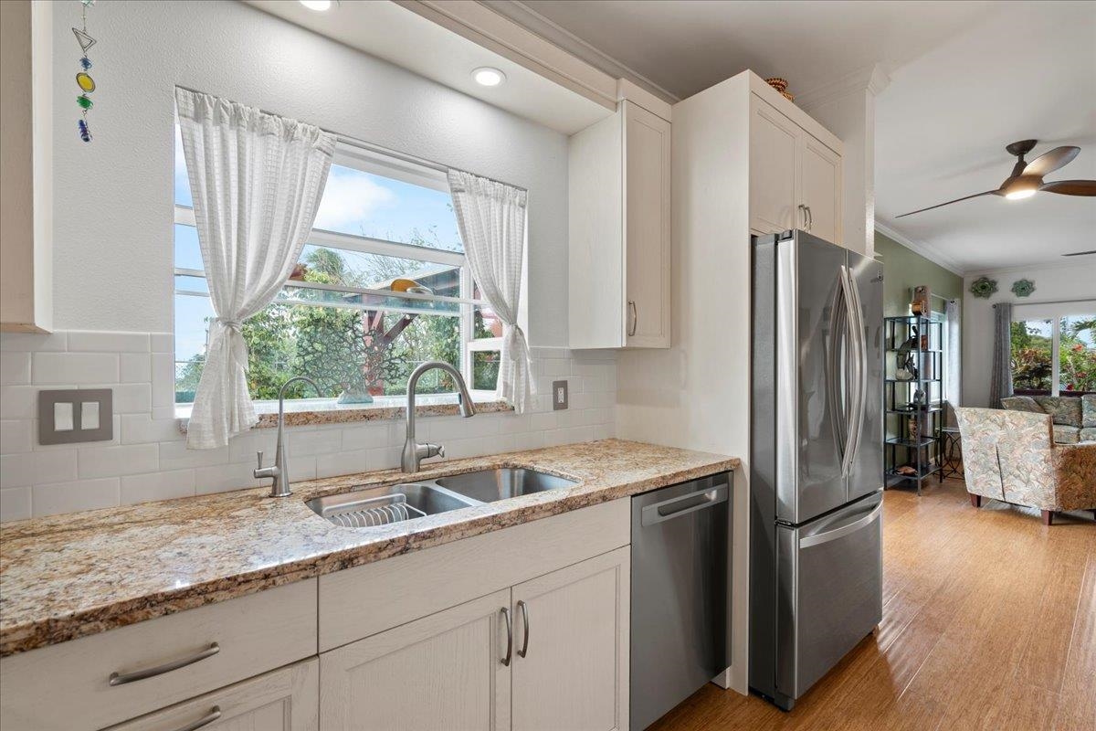 30 Hoe Pl Property Photo 18