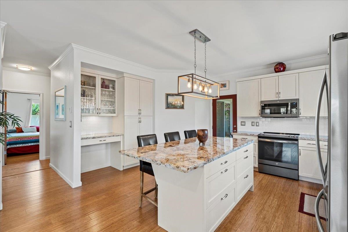 30 Hoe Pl Property Photo 19