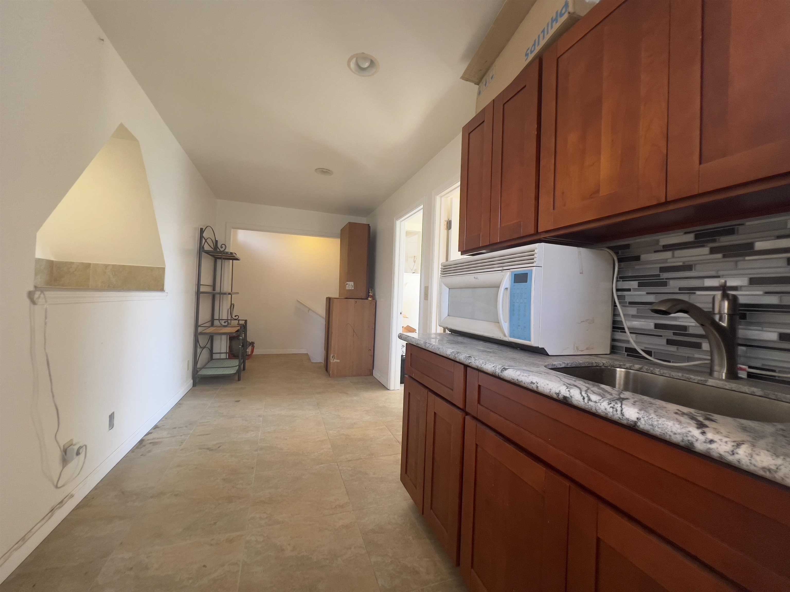 318 N Market St Property Photo 19