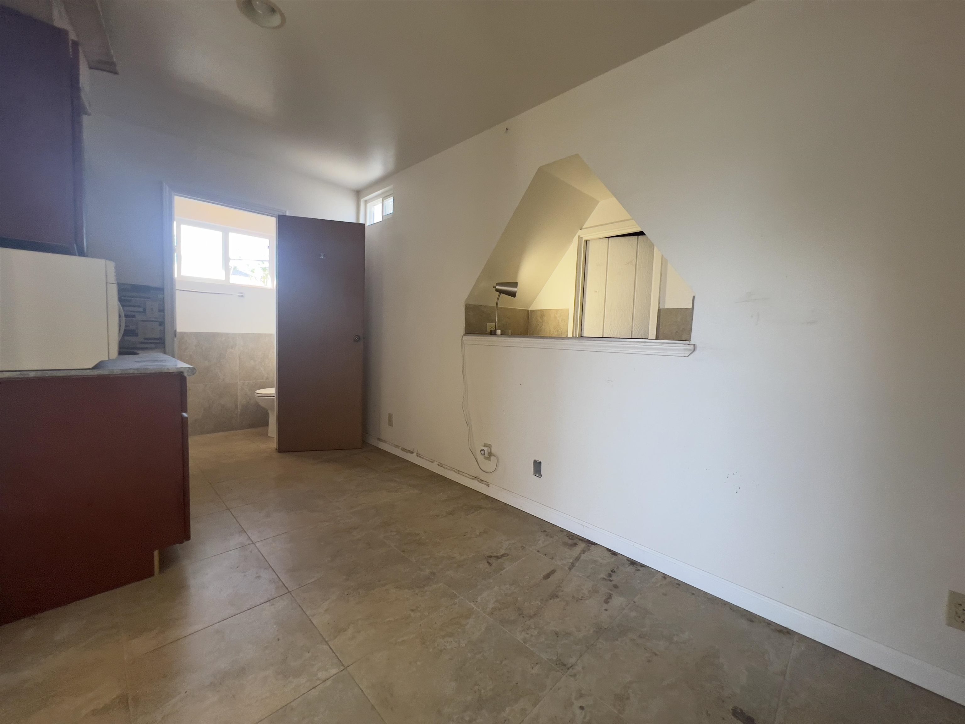 318 N Market St Property Photo 21