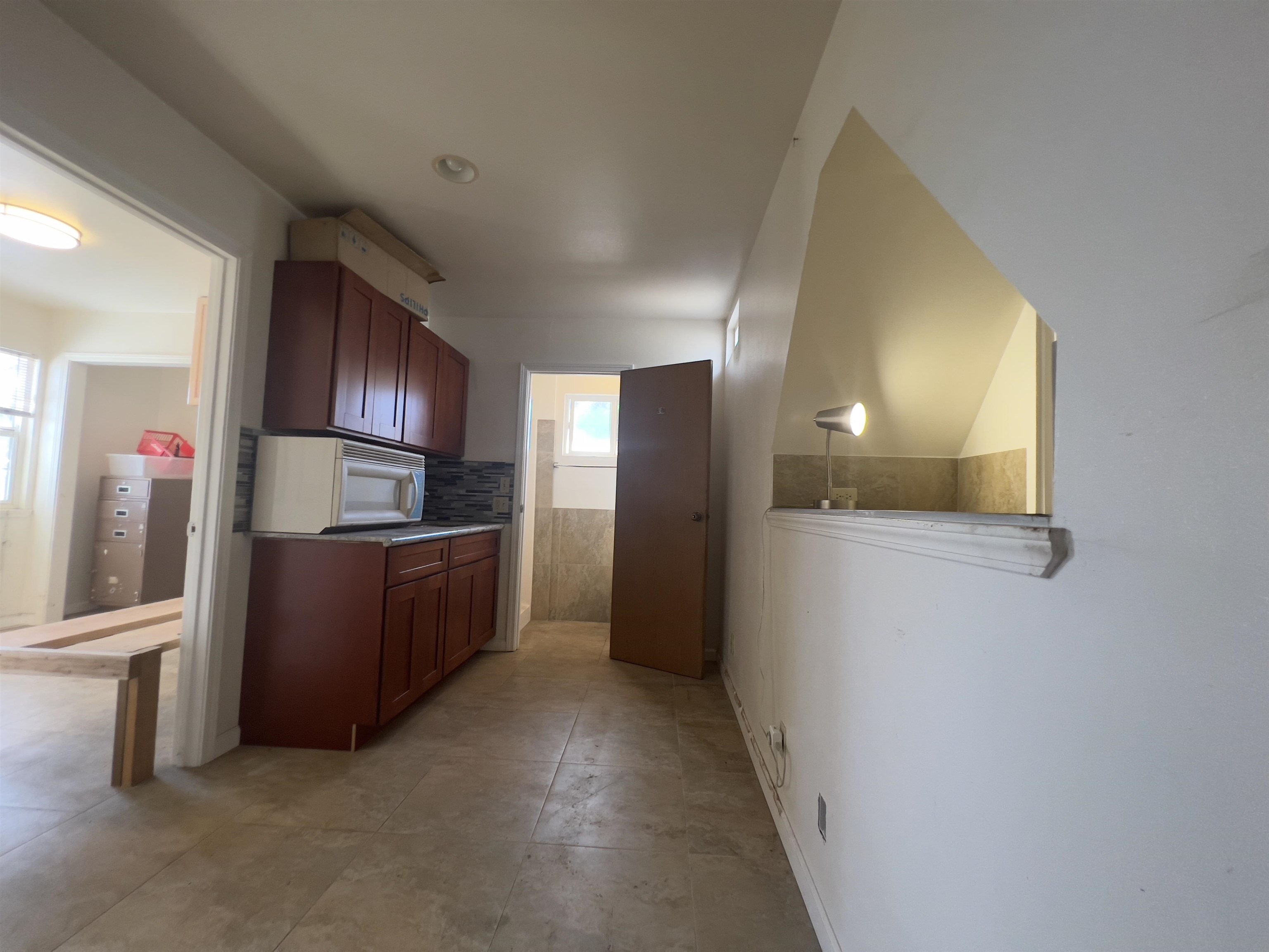 318 N Market St Property Photo 23