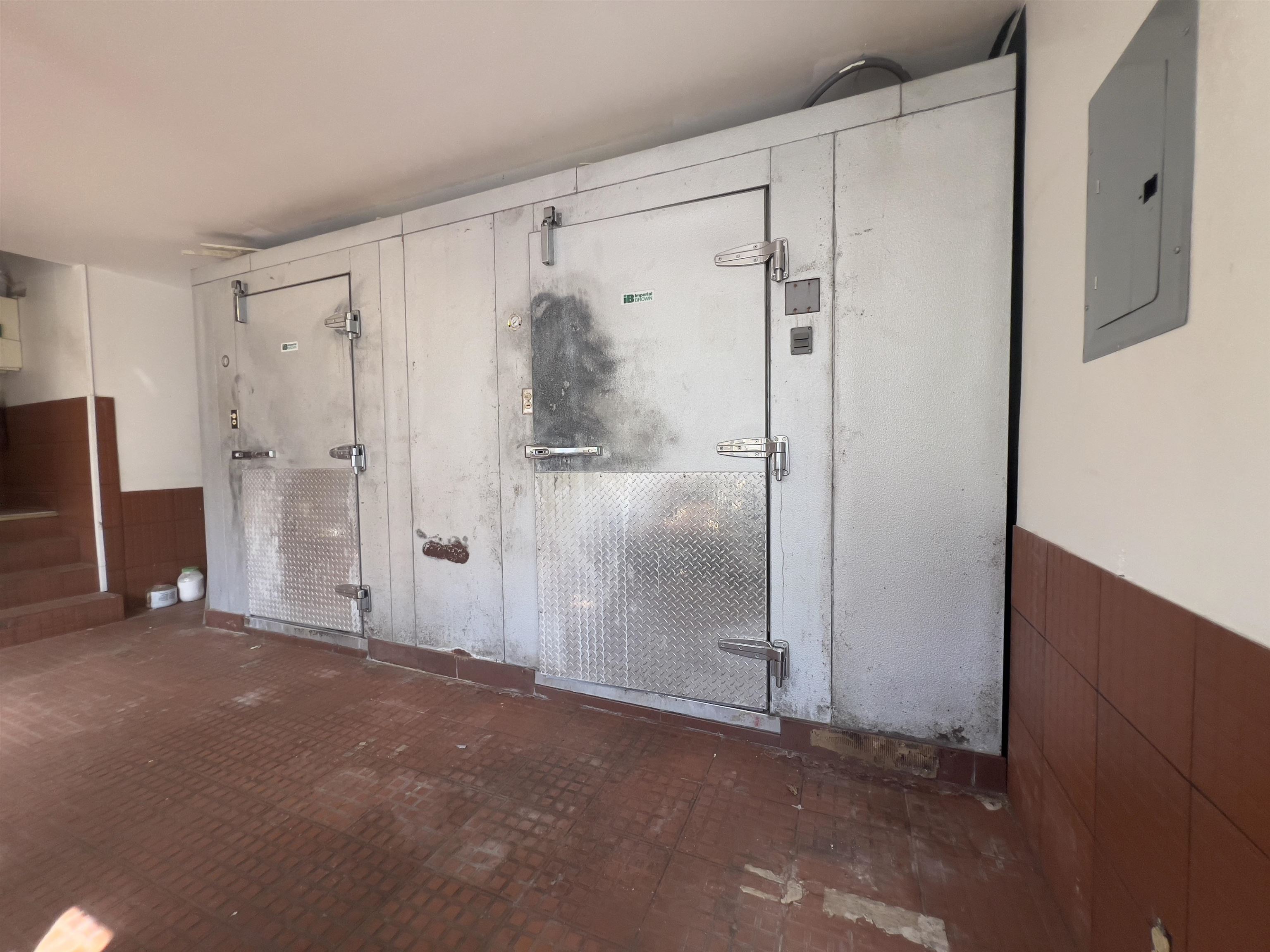 318 N Market St Property Photo 36