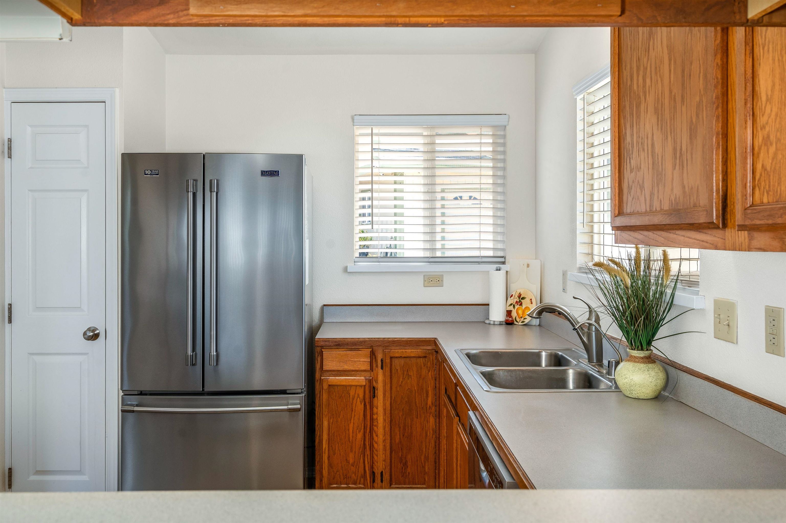 1125 Hoomau Pl Property Photo 3