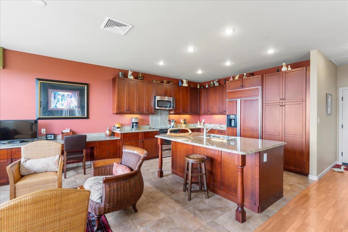 107 Kinohi Loa St Property Photo 3