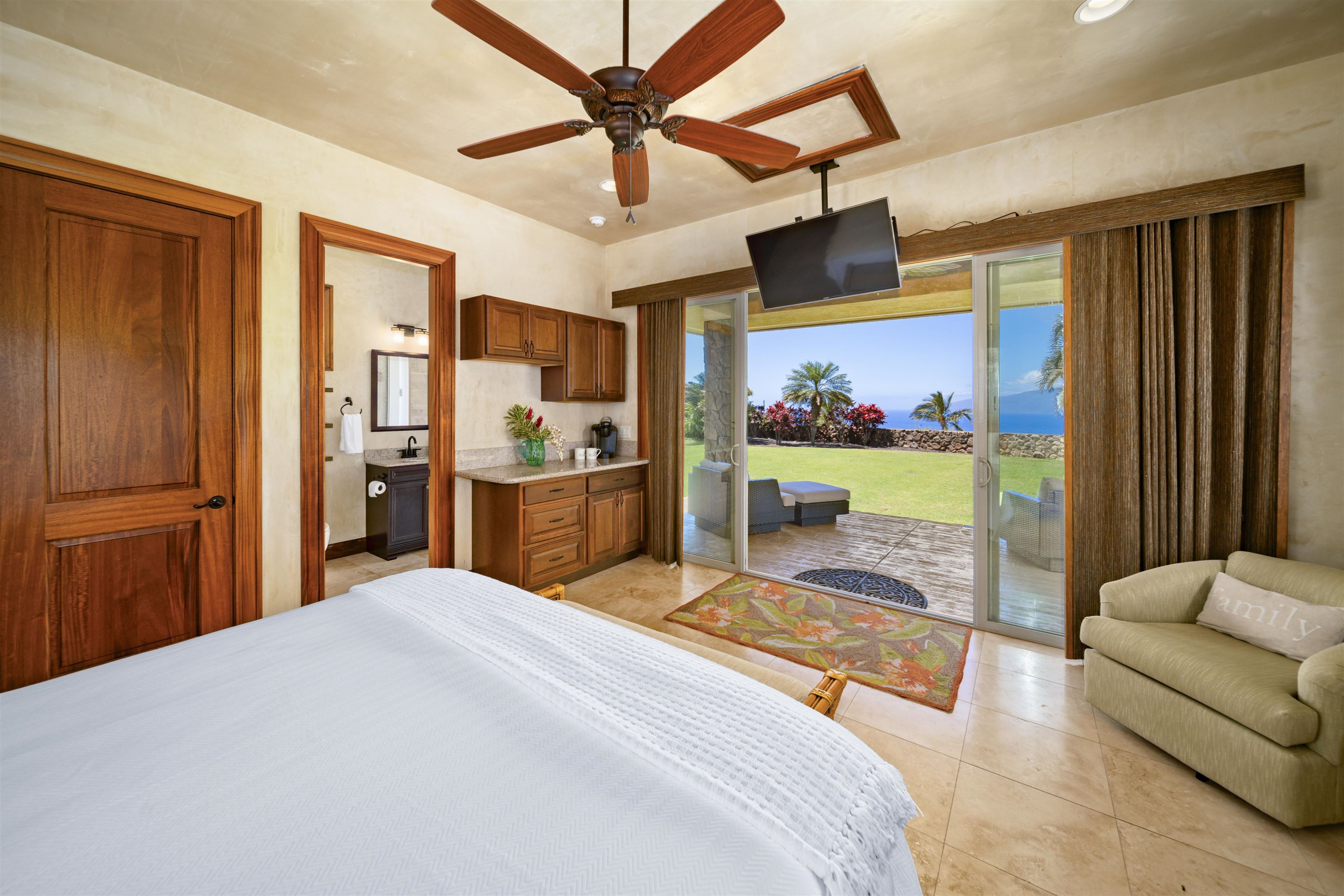52 Iliahi Way Property Photo 11