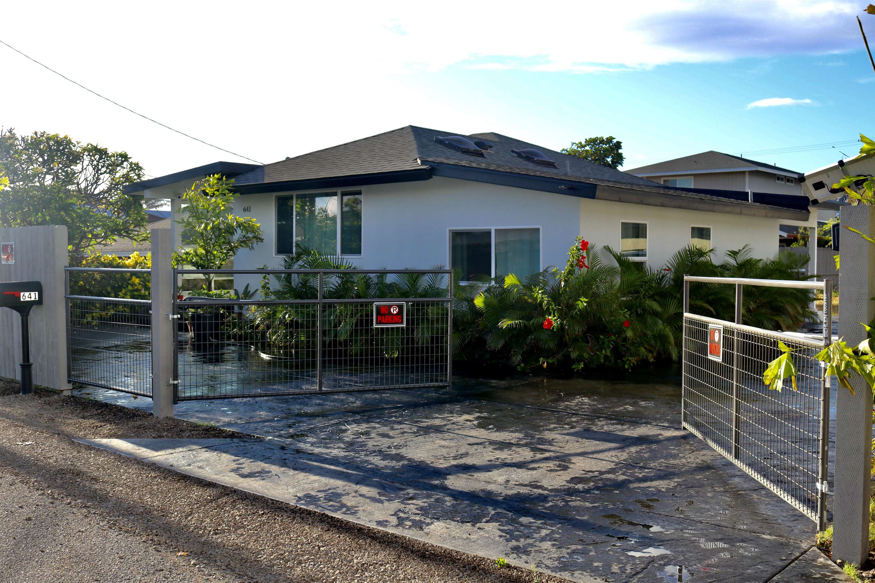 641 Linekona Pl Property Photo