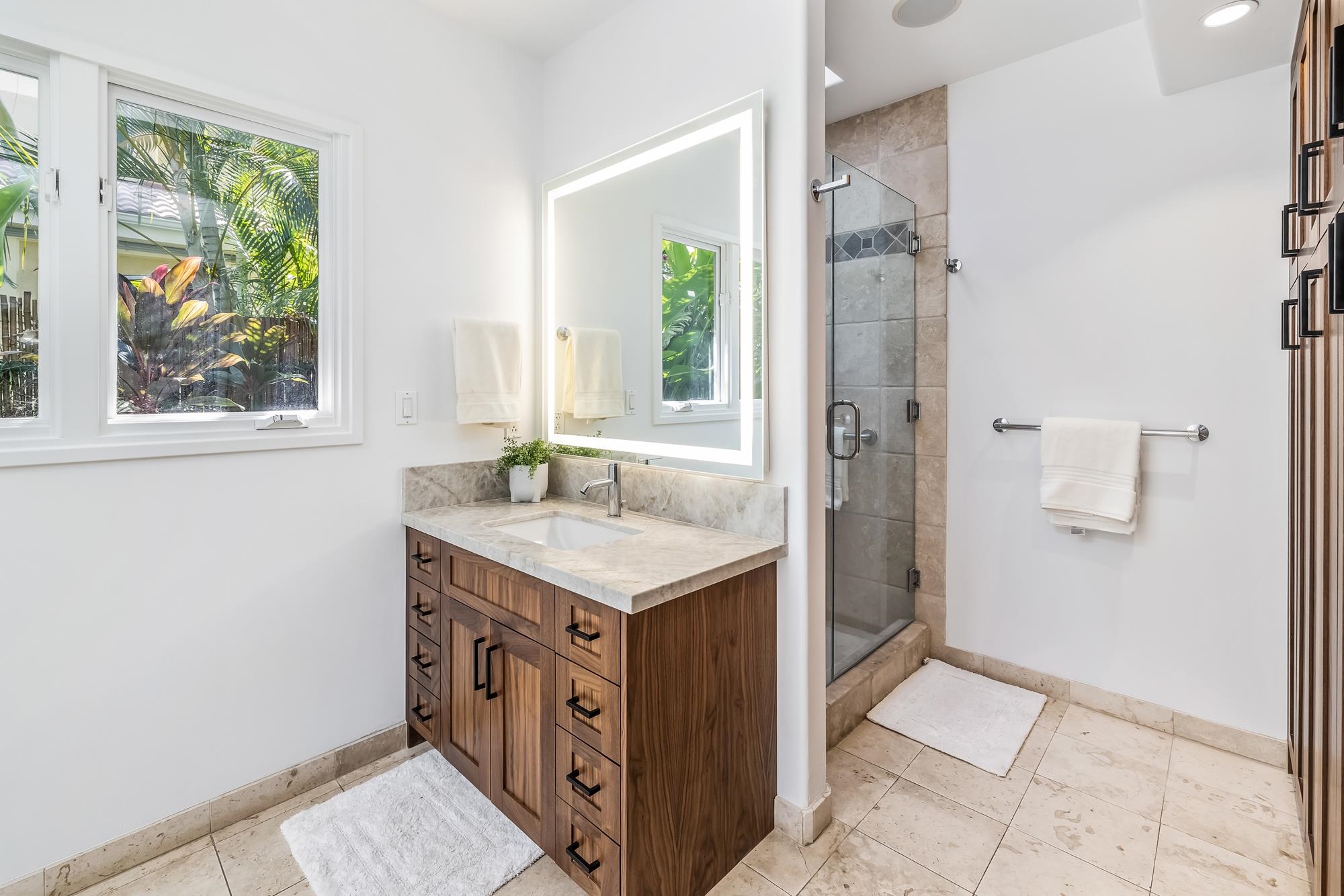 194 E Panana Pl Property Photo 35