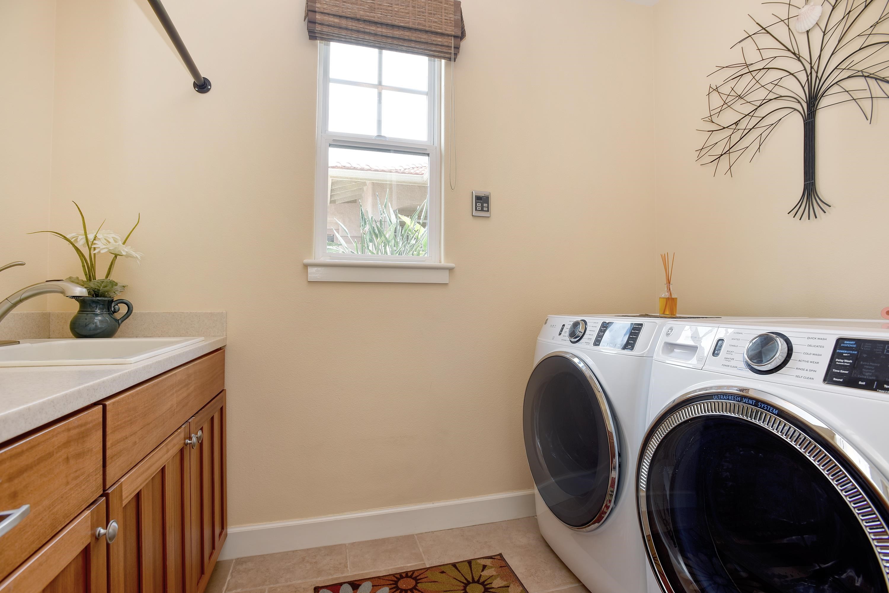 580 Halelea St Property Photo 37
