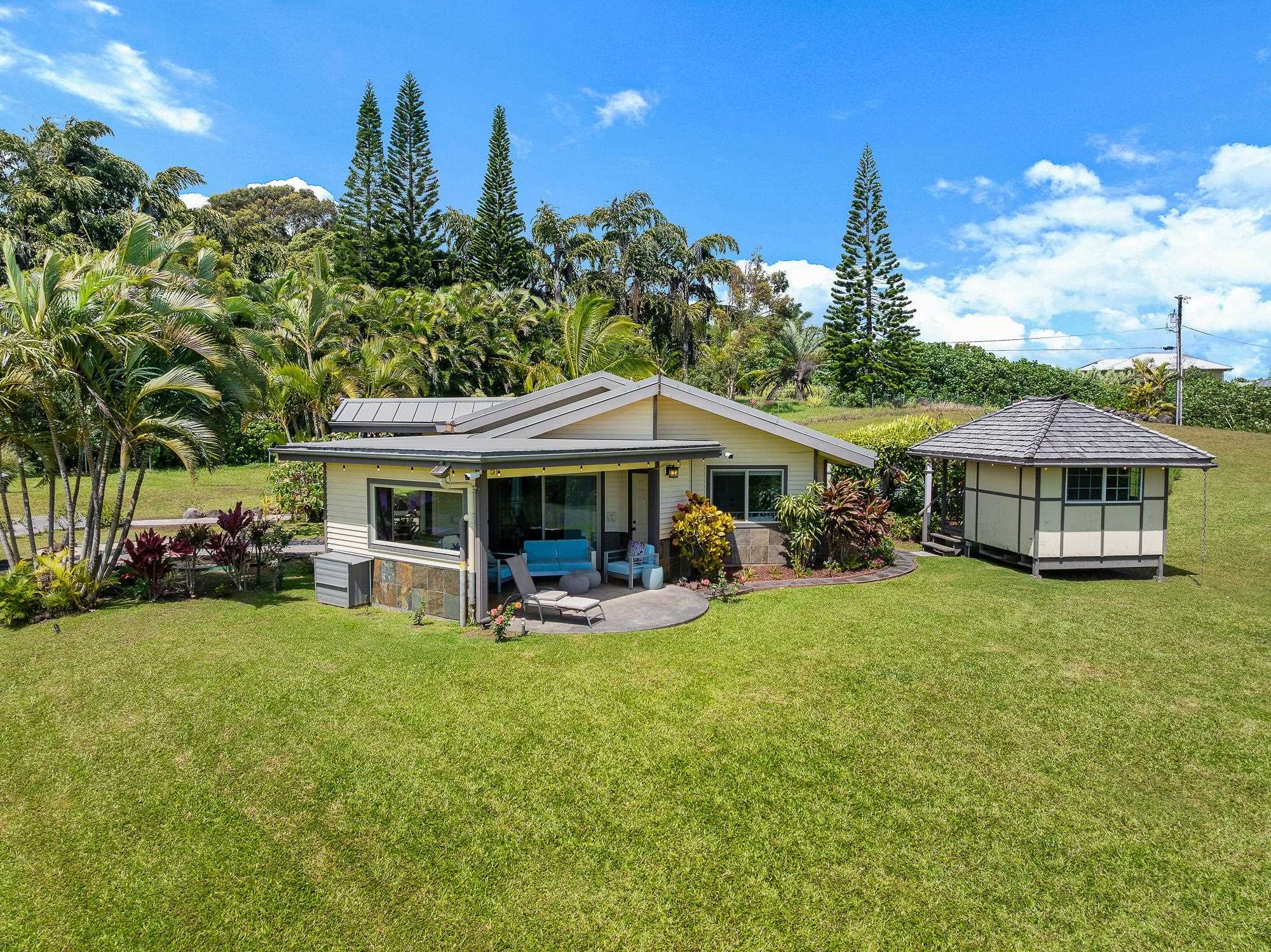 51 W Waipio Rd Property Photo