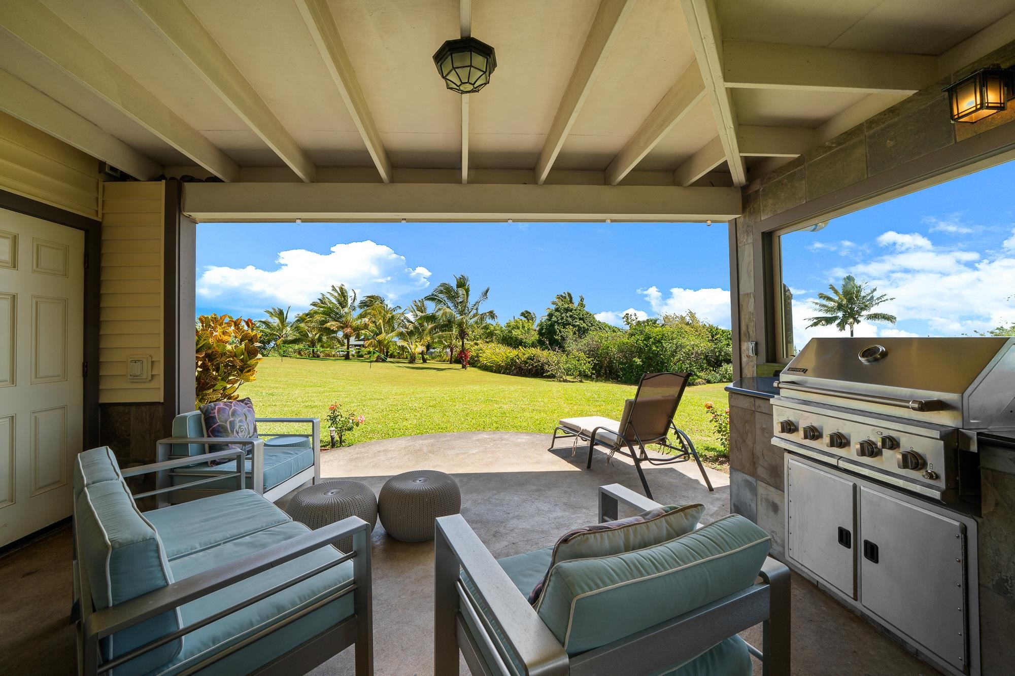 51 W Waipio Rd Property Photo 14