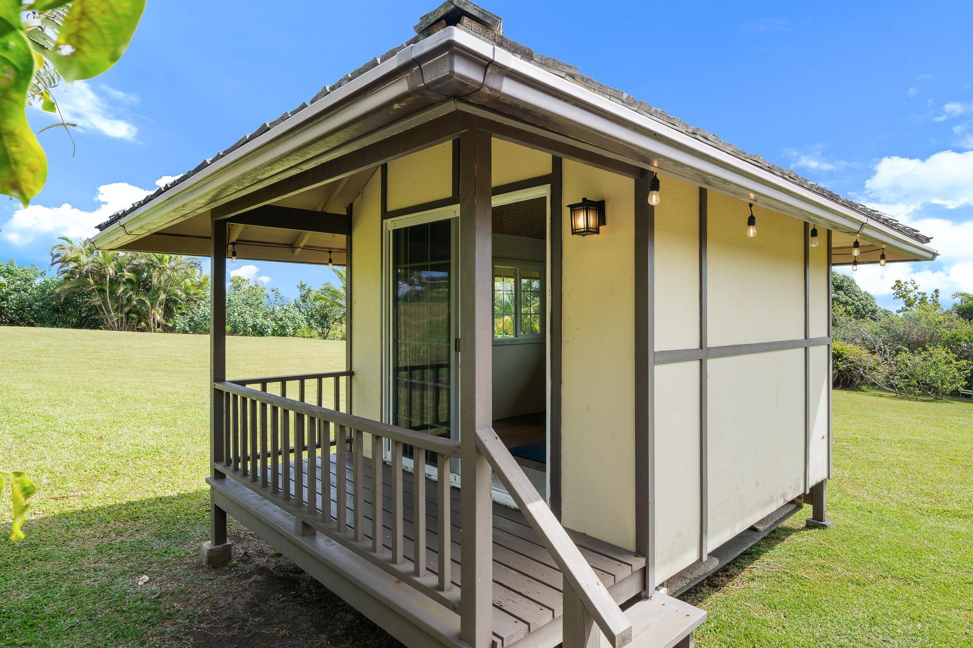 51 W Waipio Rd Property Photo 23