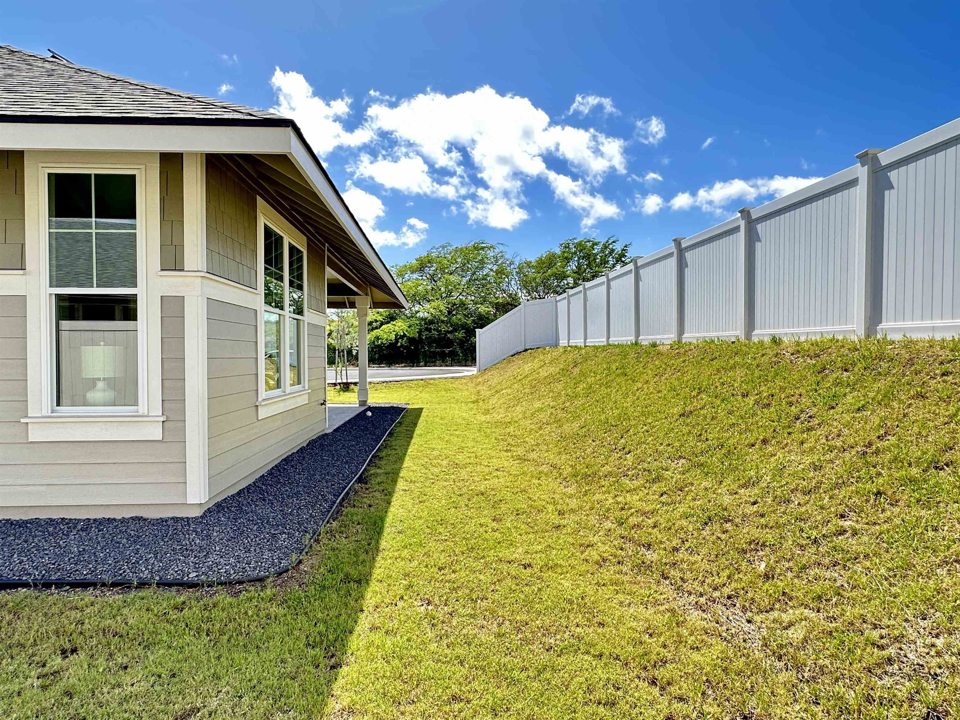 93 Unahe Pl Property Photo 10