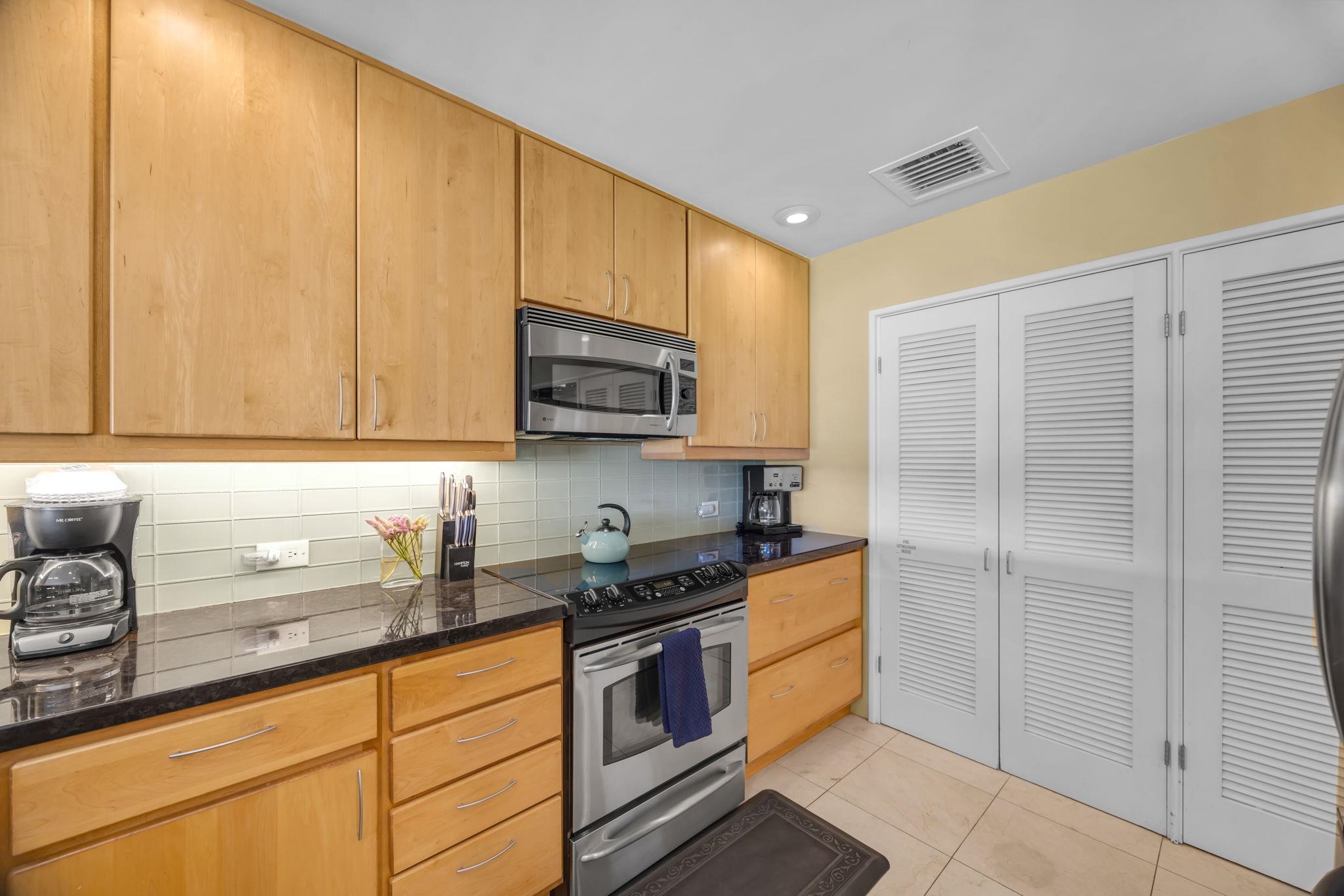 2560 Kekaa Dr Property Photo 19