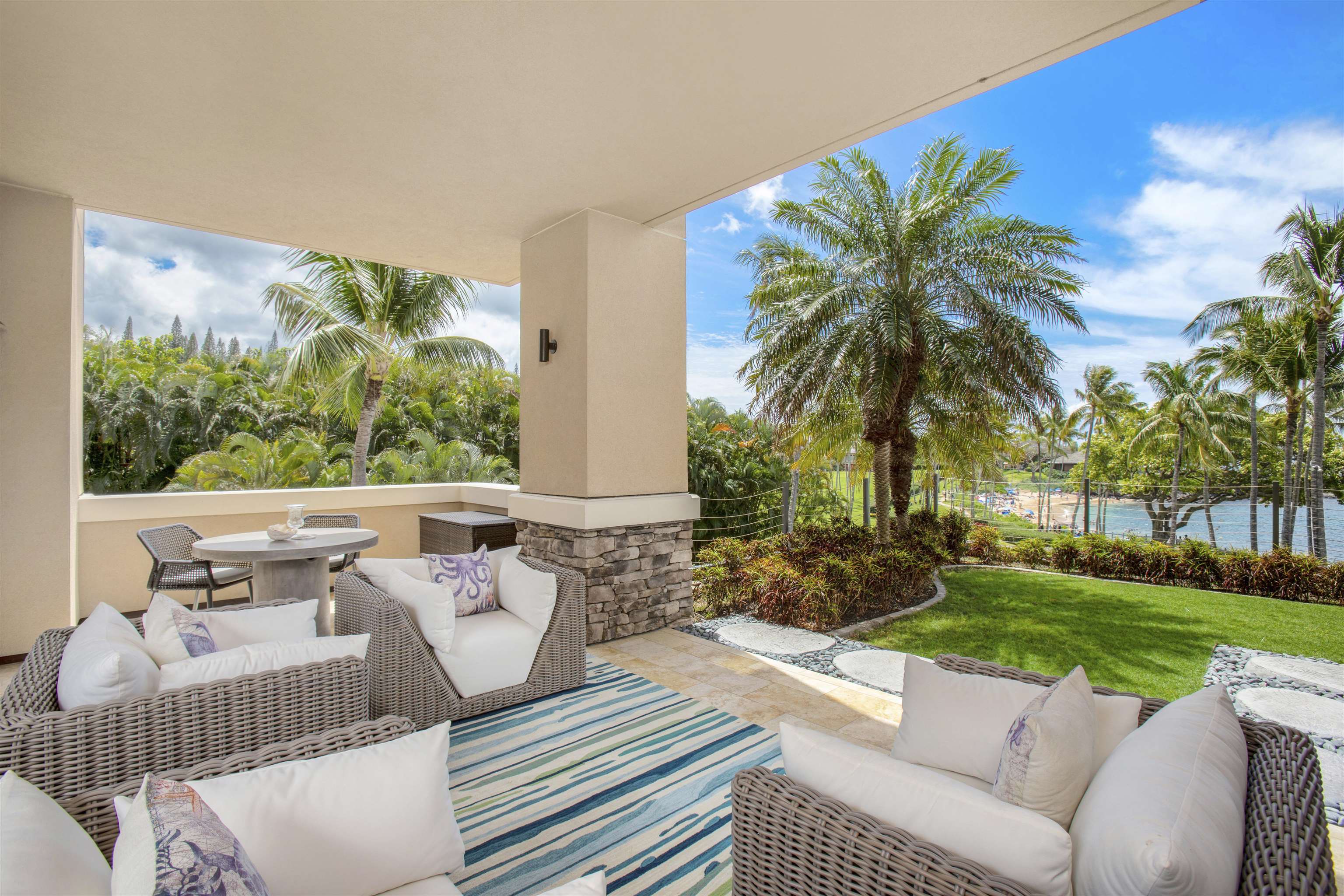 1 Bay Dr Property Photo 8
