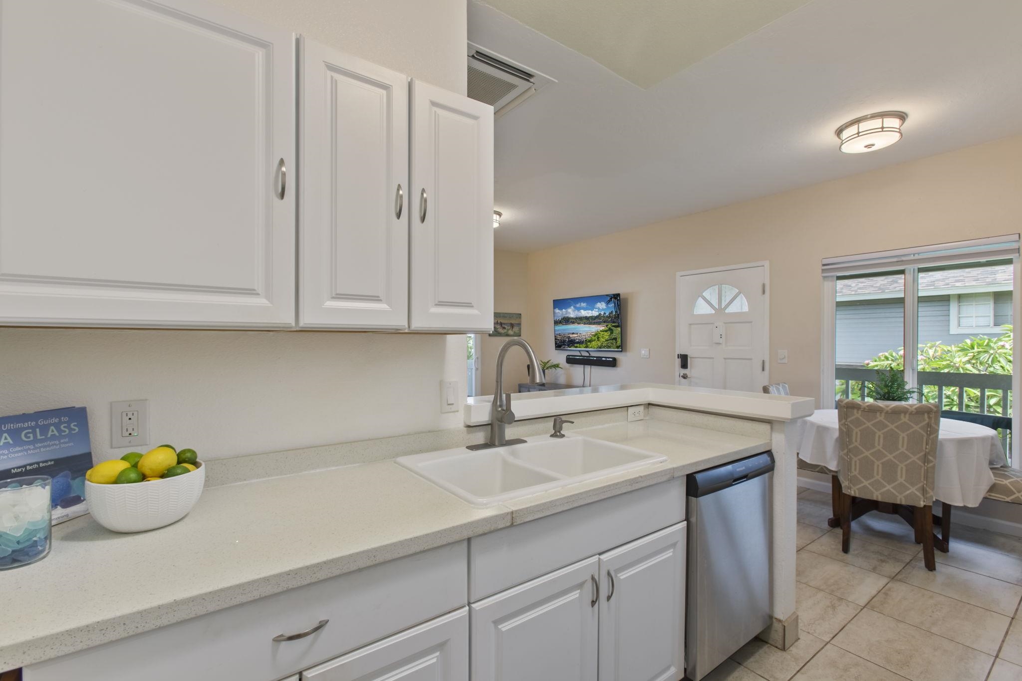 160 Keonekai Rd Property Photo 23