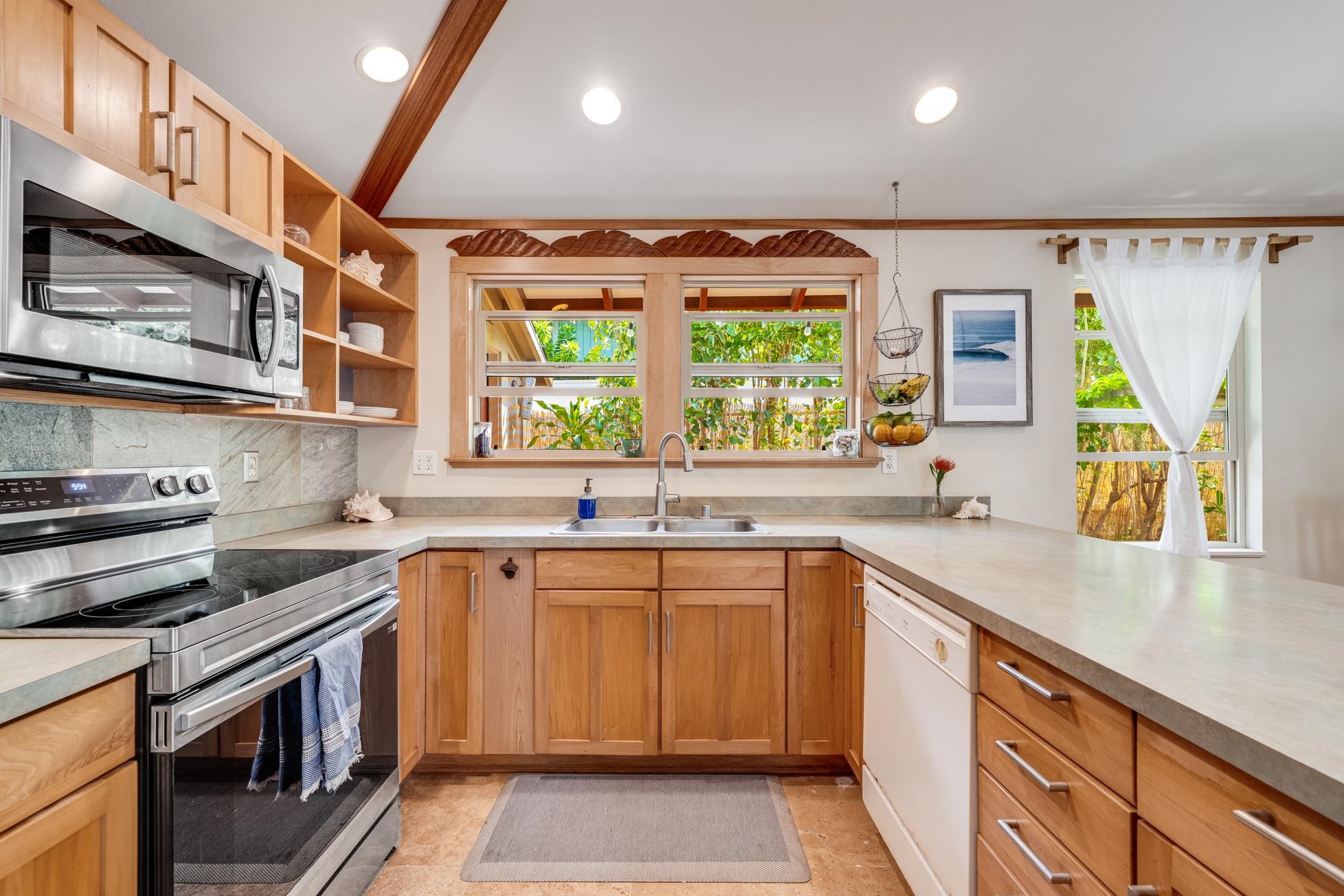 19 Hoku Pl Property Photo 12
