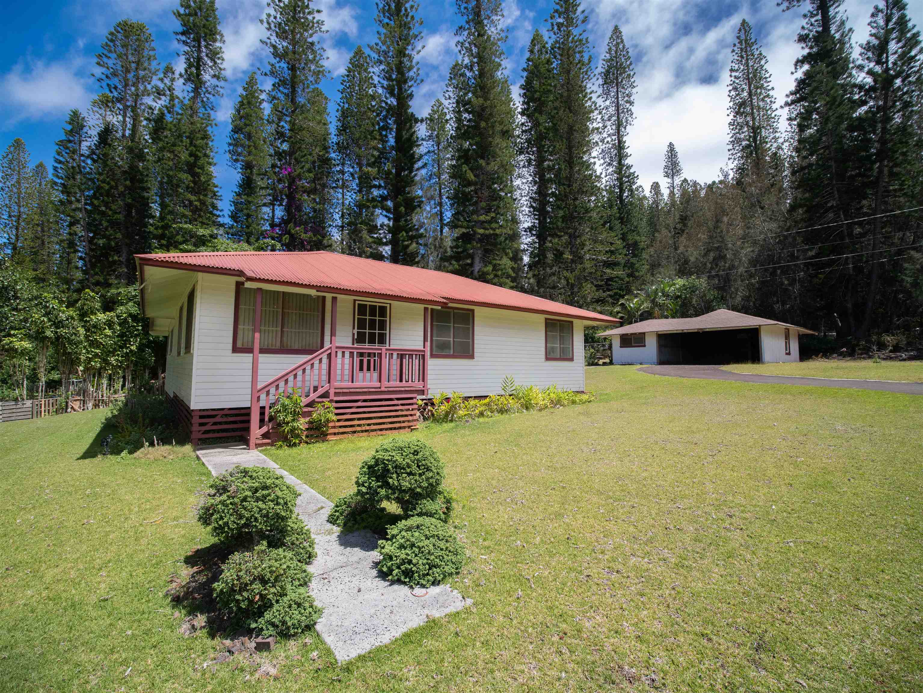 437 Hau Dr Property Photo 2