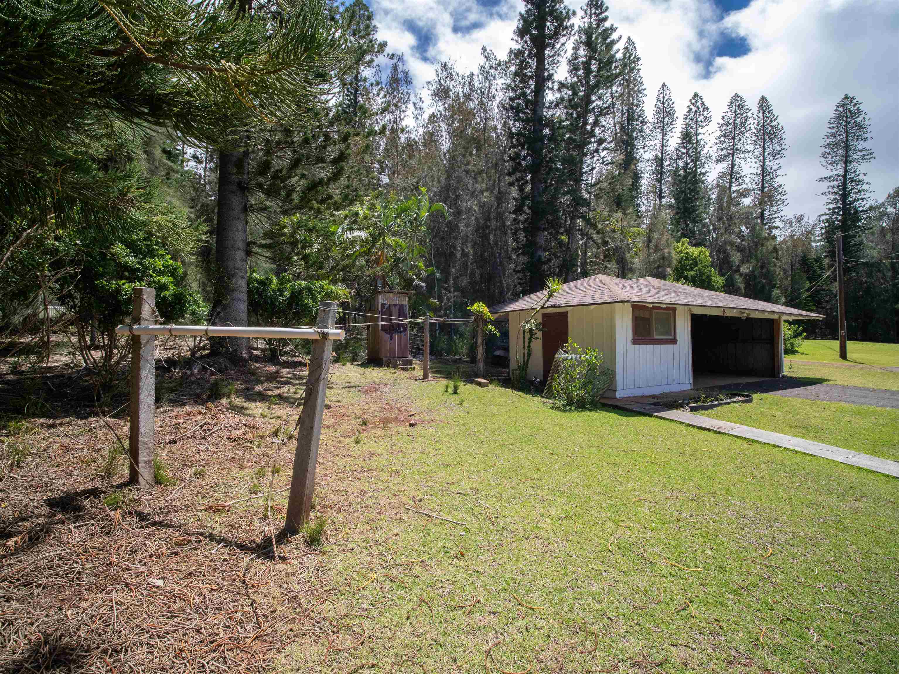 437 Hau Dr Property Photo 43