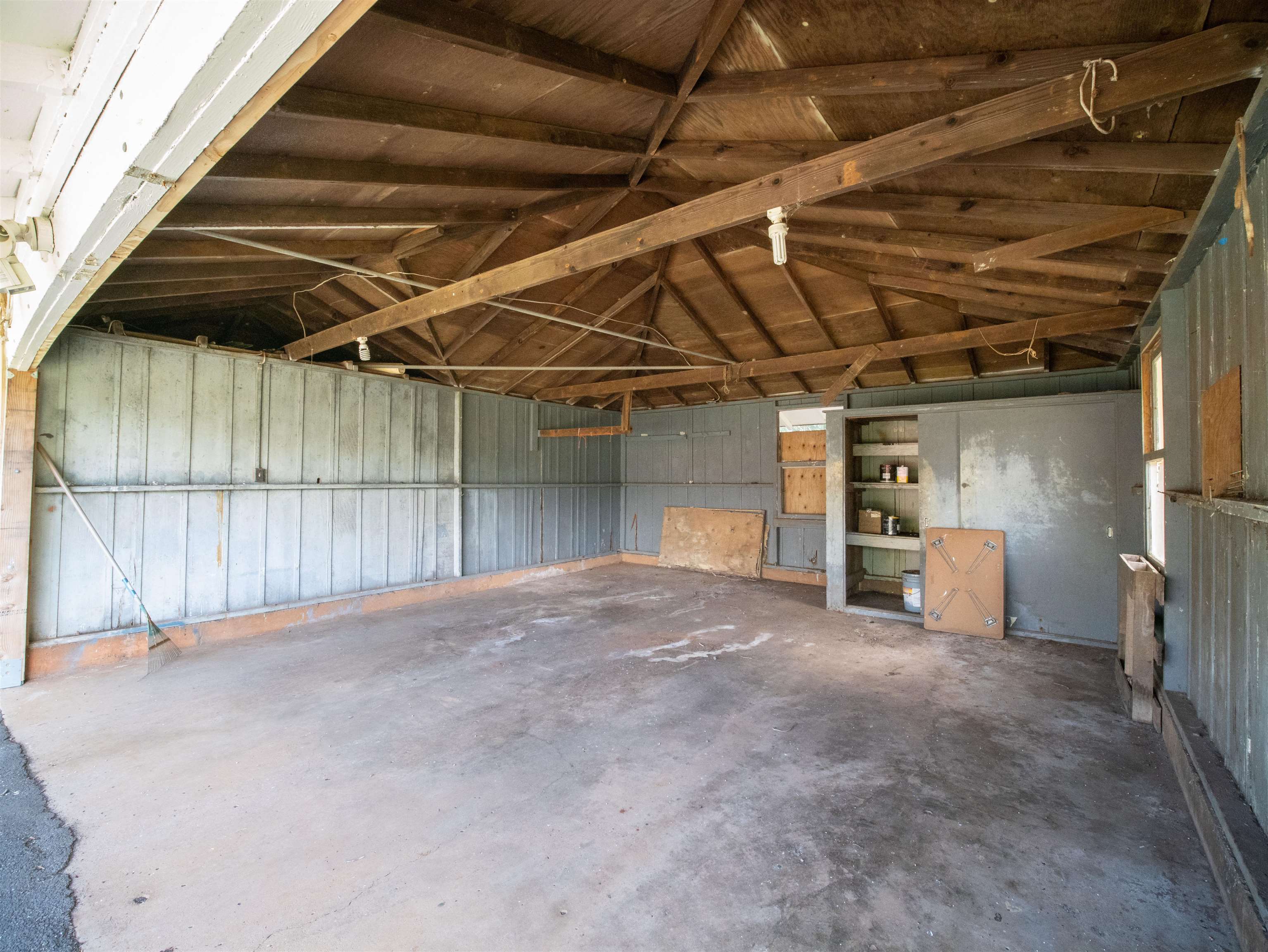 437 Hau Dr Property Photo 44