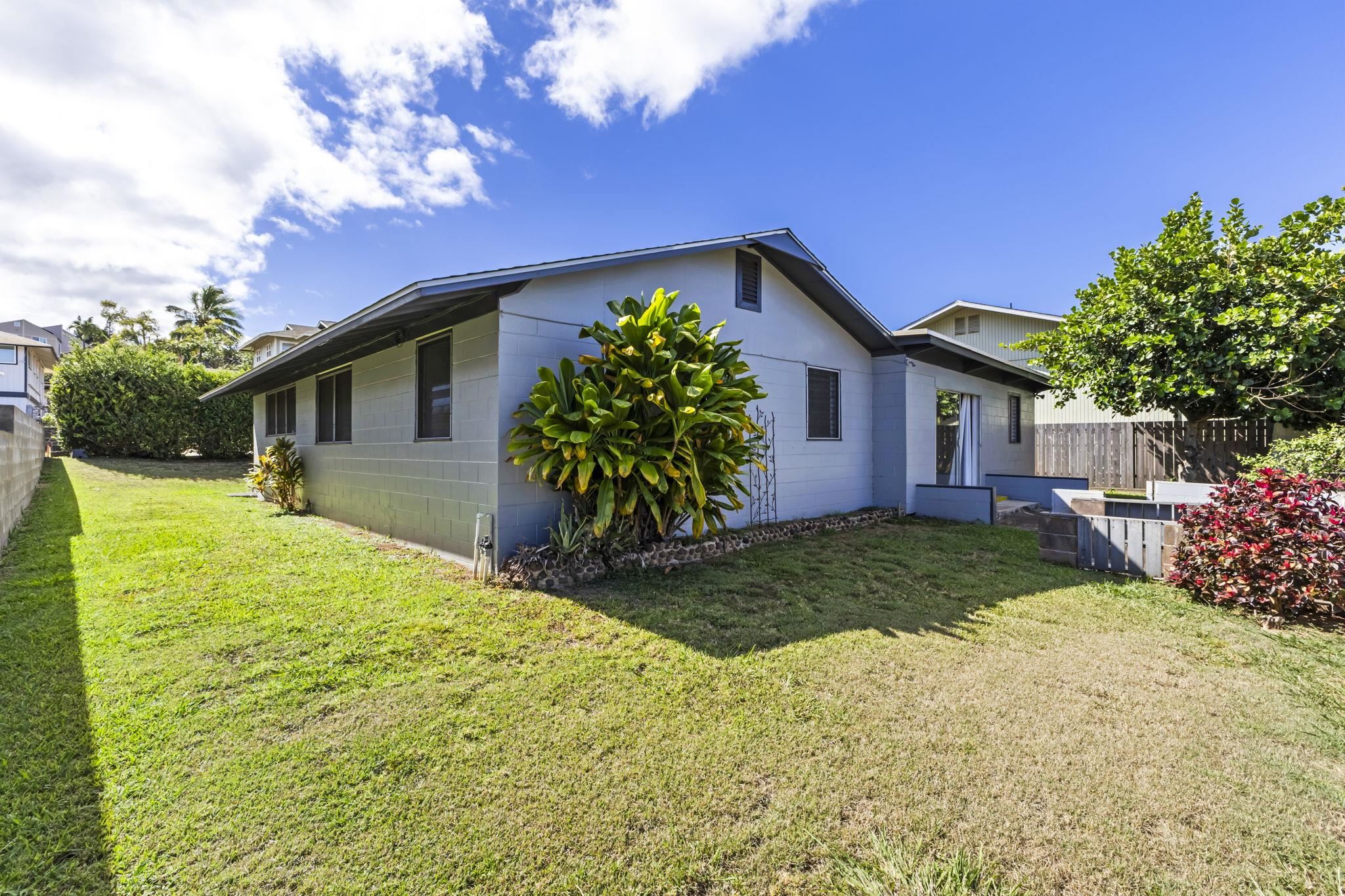 290 Hokulani St Property Photo 9