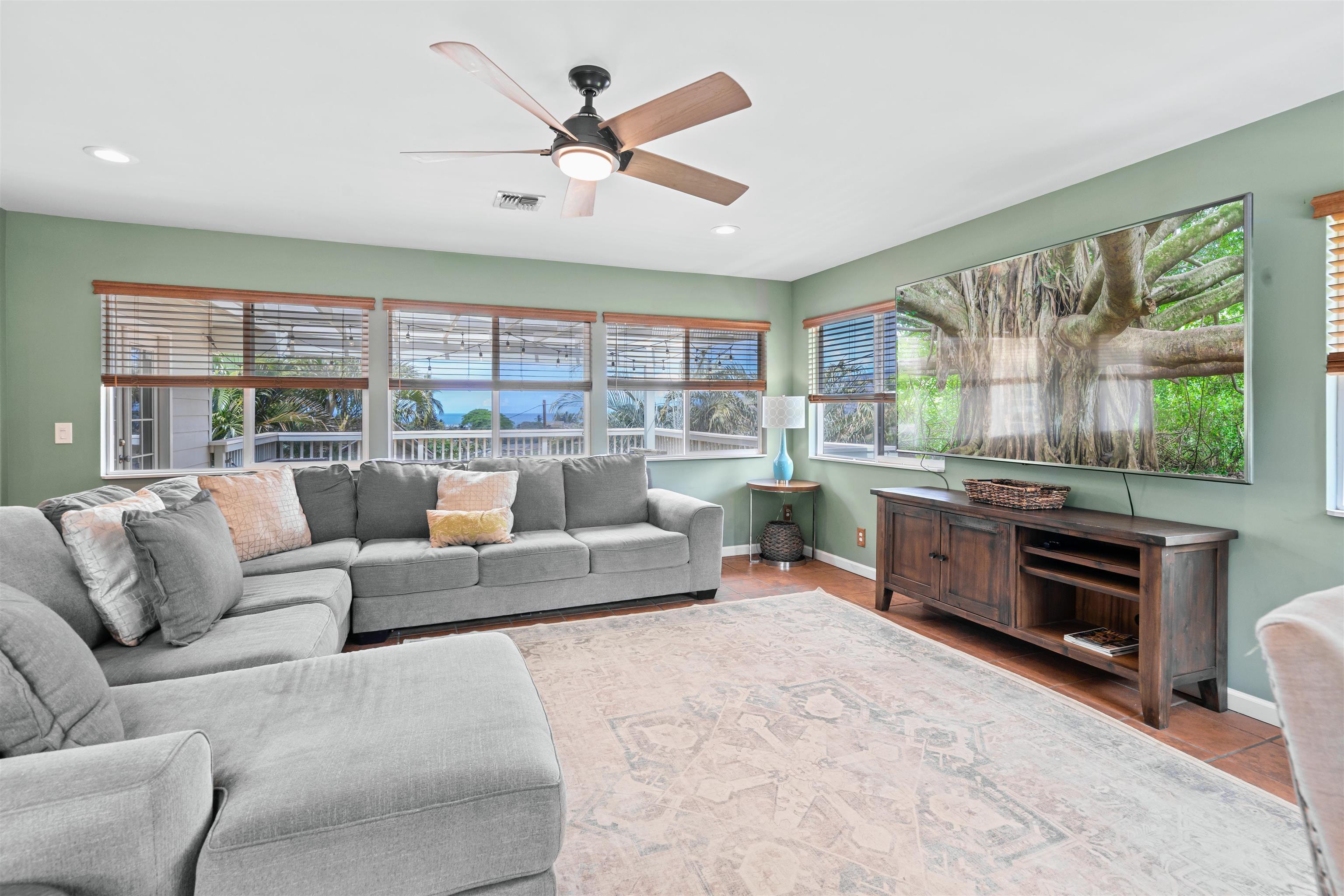 473 Kalalau Pl Property Photo 4