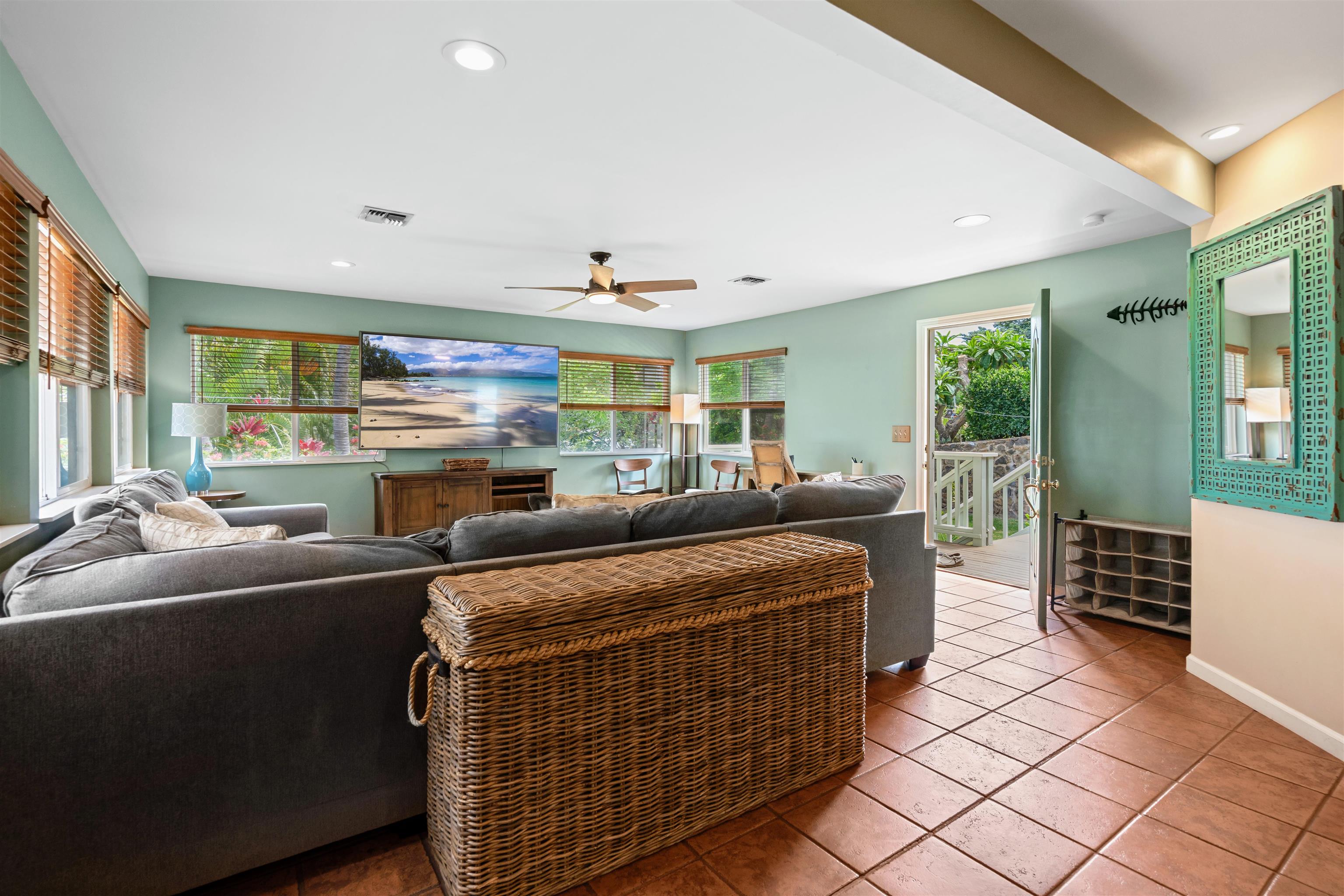473 Kalalau Pl Property Photo 9
