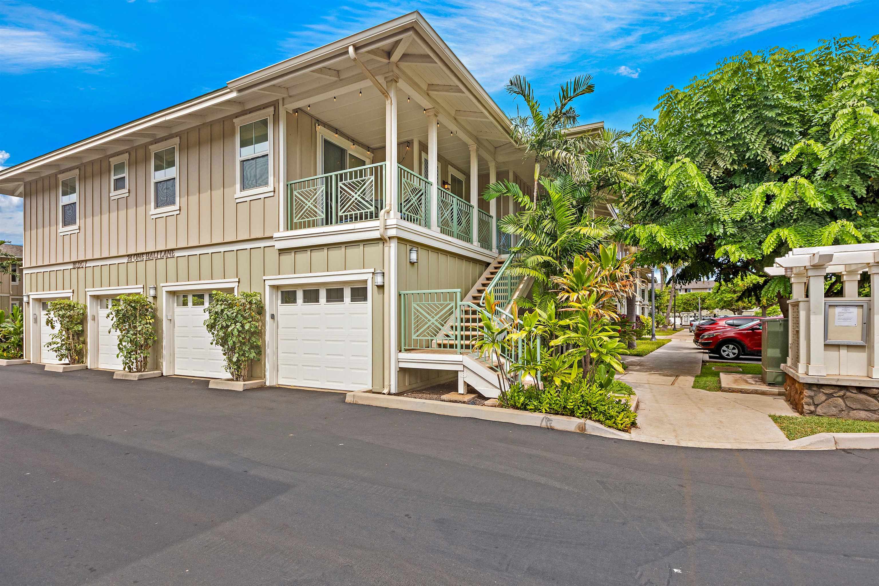 24 One Hali Ln Property Photo 1
