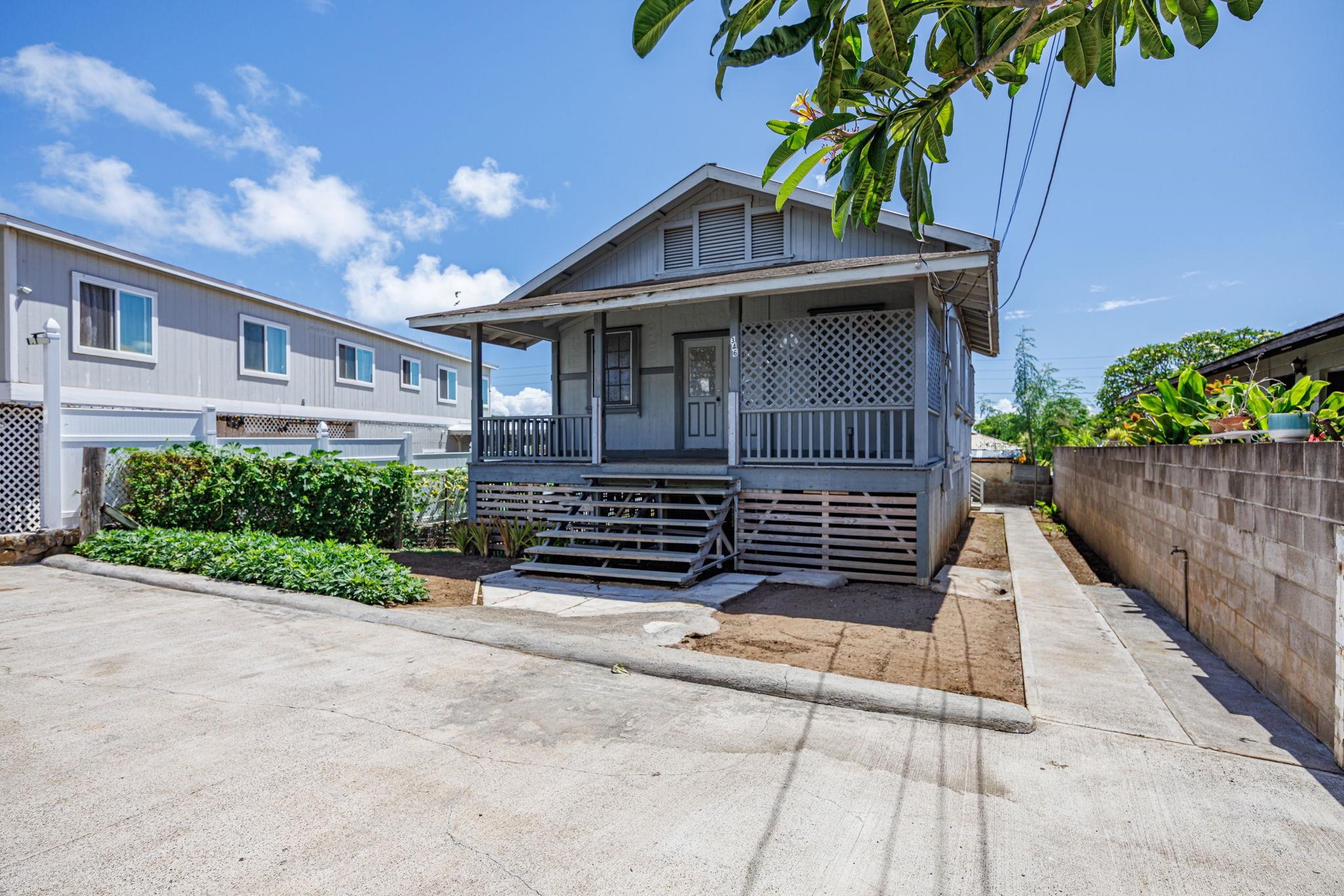 346 Alahee Dr Property Photo 5