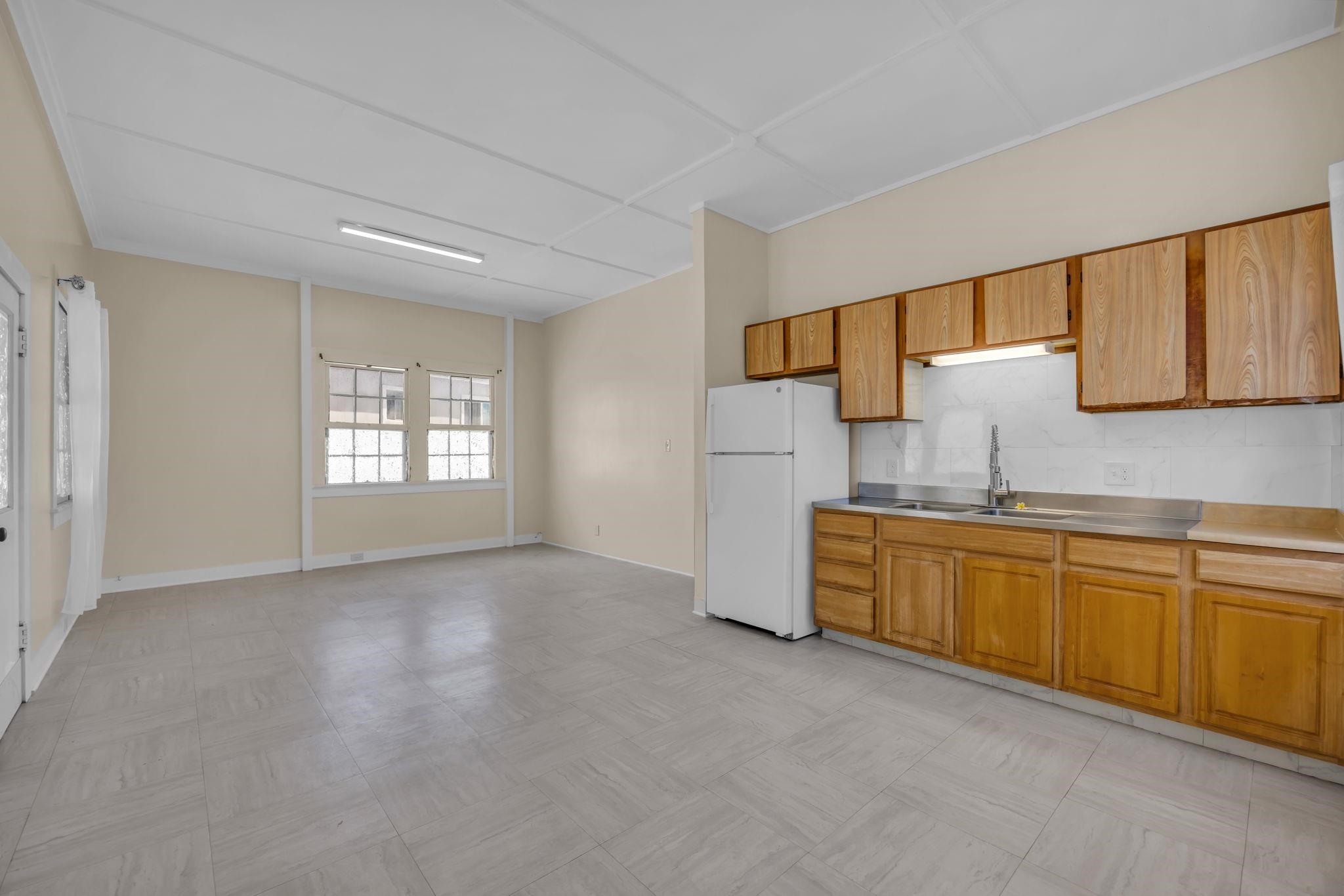 346 Alahee Dr Property Photo 8