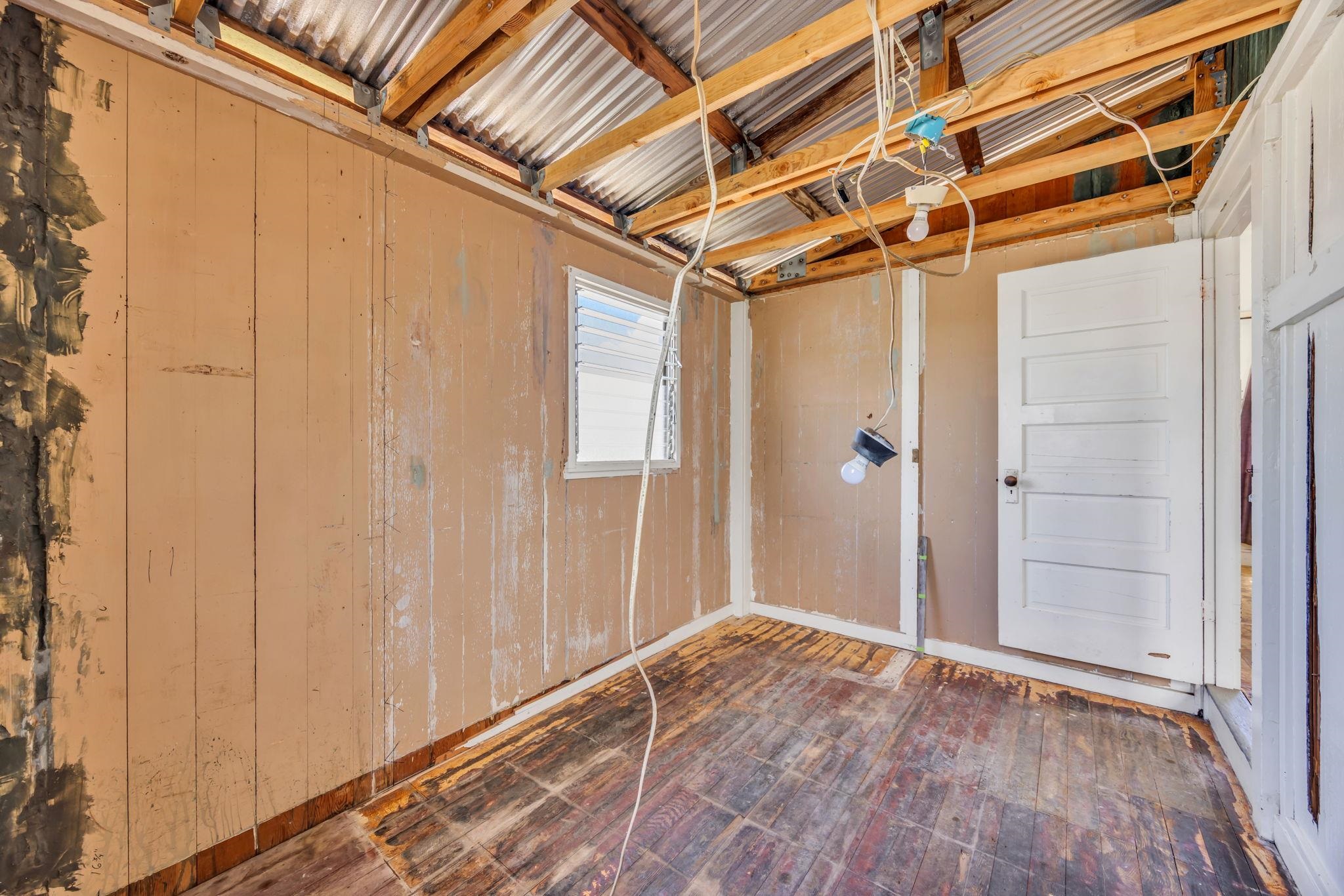 346 Alahee Dr Property Photo 24