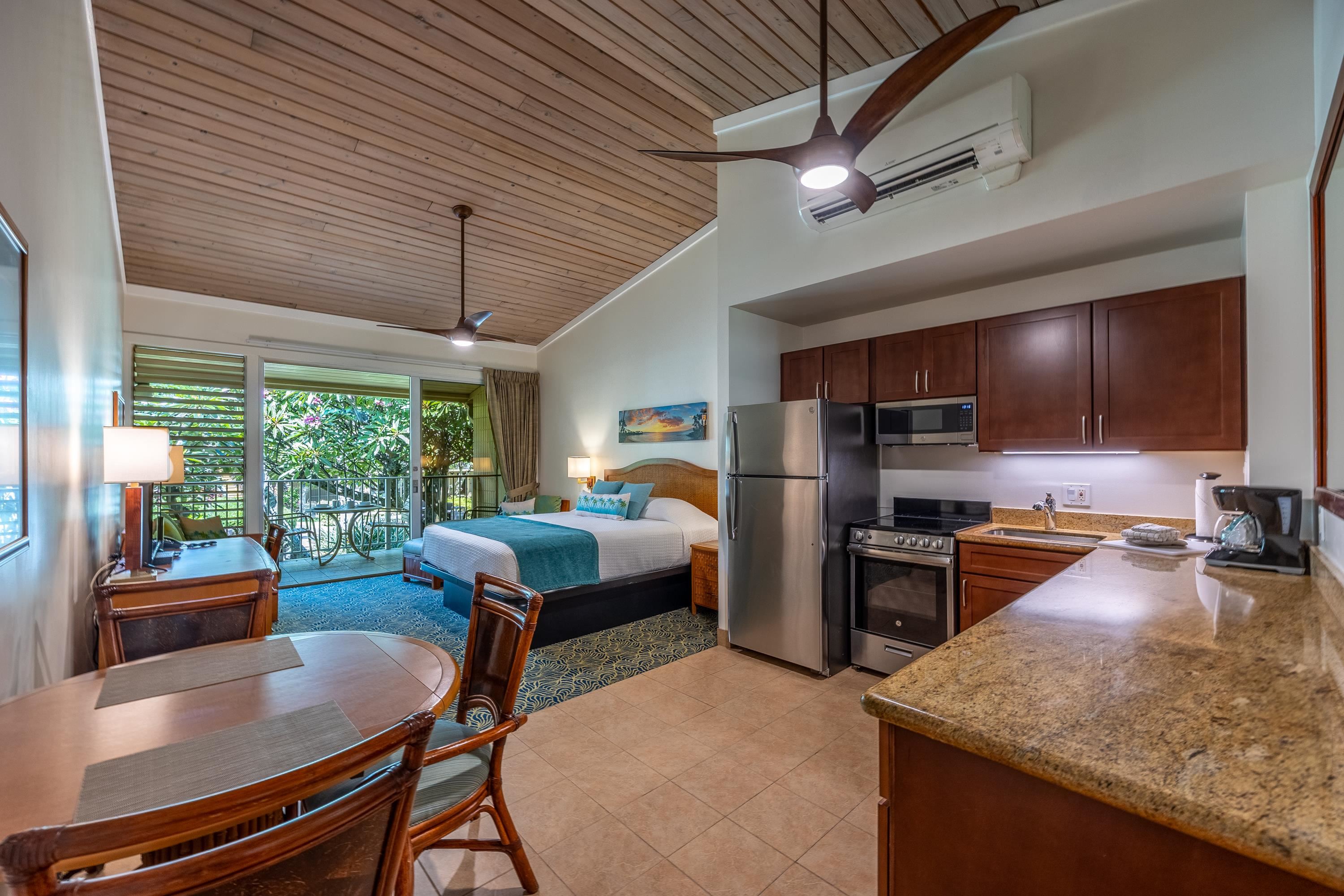 5315 Lower Honoapiilani Rd Property Photo 3