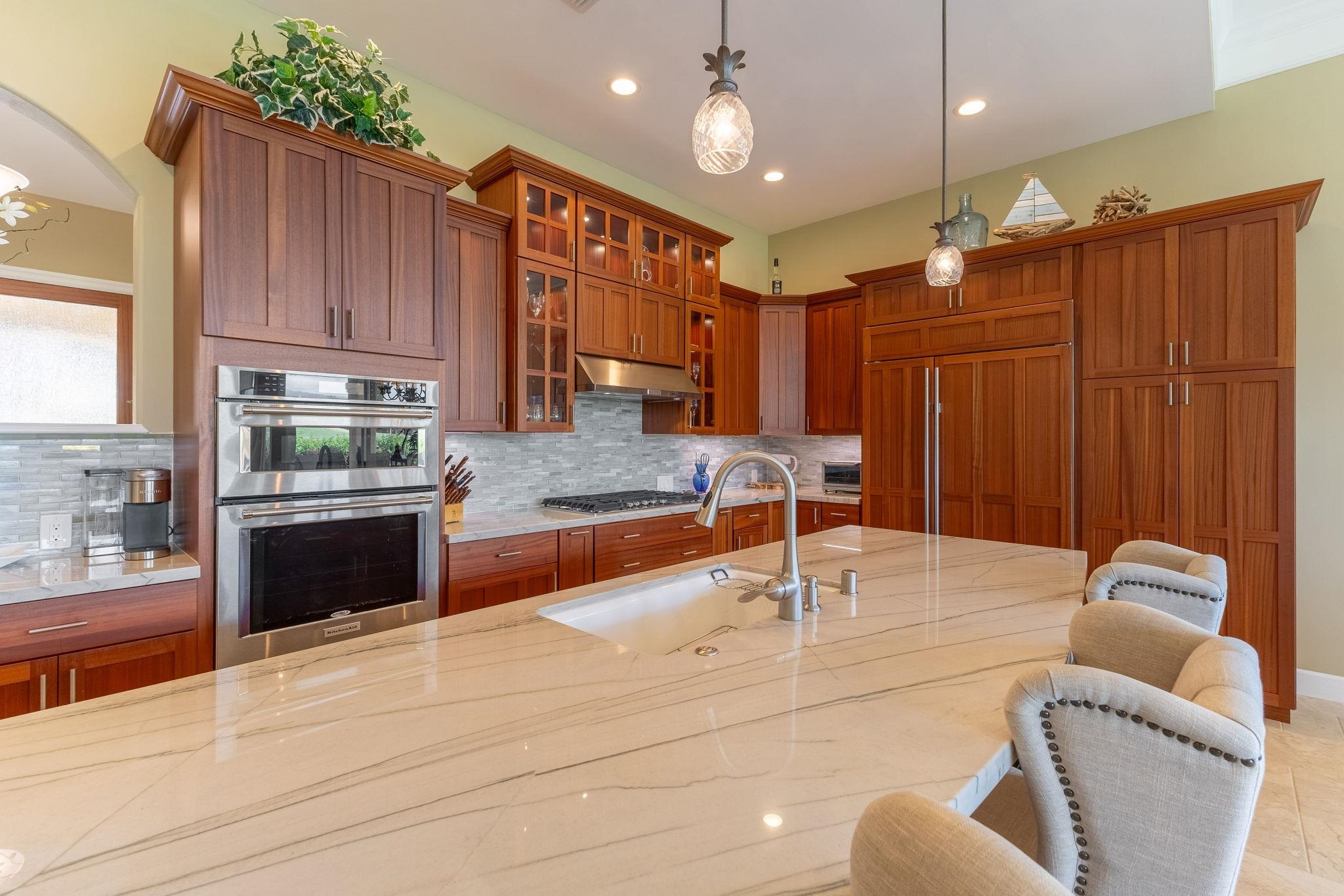 2563 Umeke Cir Property Photo 4