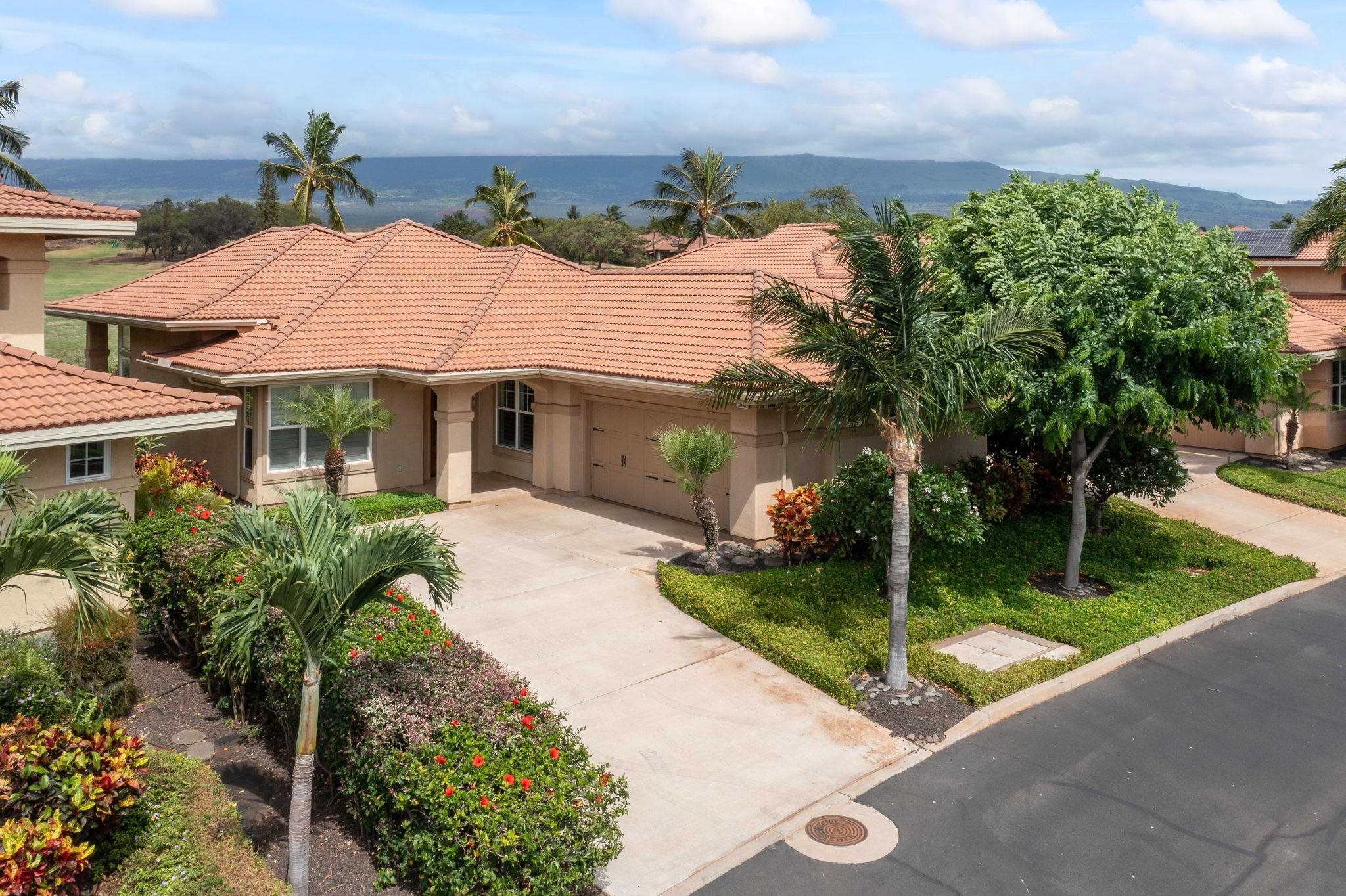 2563 Umeke Cir Property Photo 1