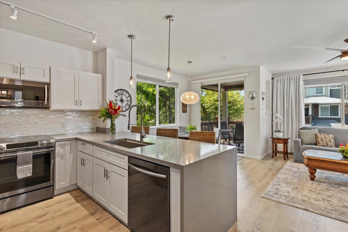 15 E Kuu Aku Ln Property Photo 6