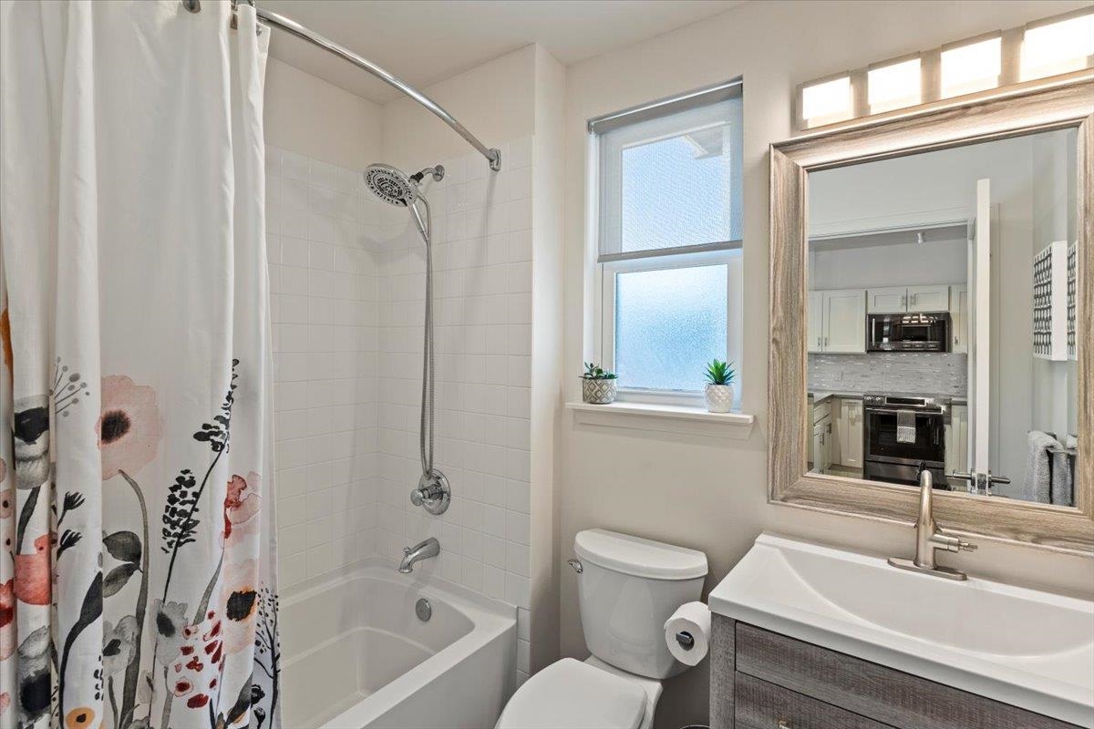 15 E Kuu Aku Ln Property Photo 19