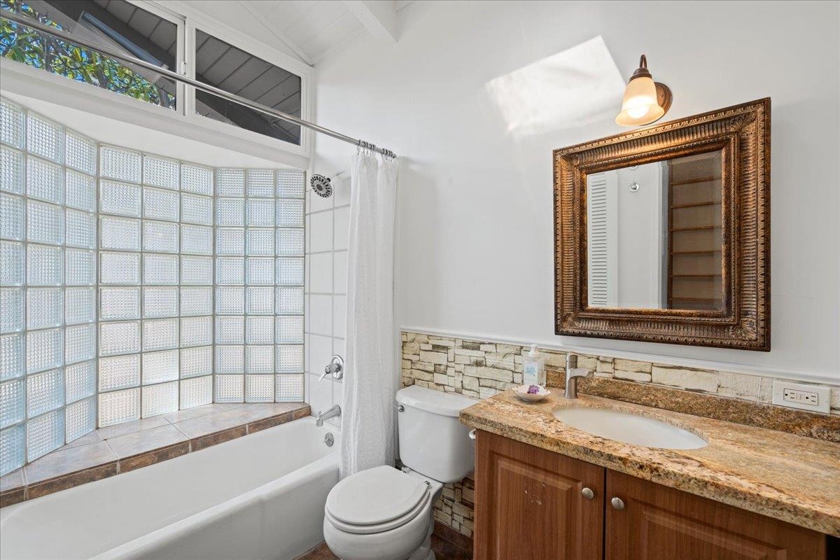 561 Kaleo Pl Property Photo 27