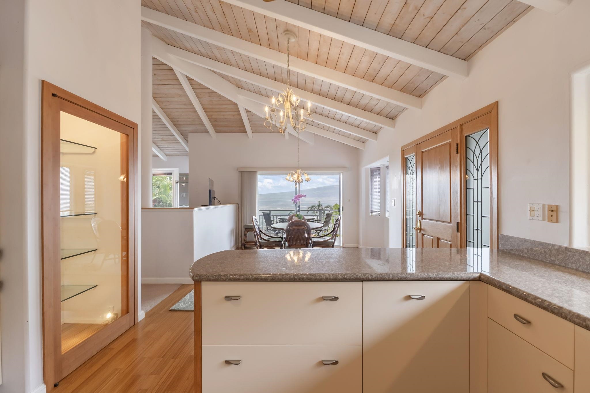 596 Kuikahi Dr Property Photo 5