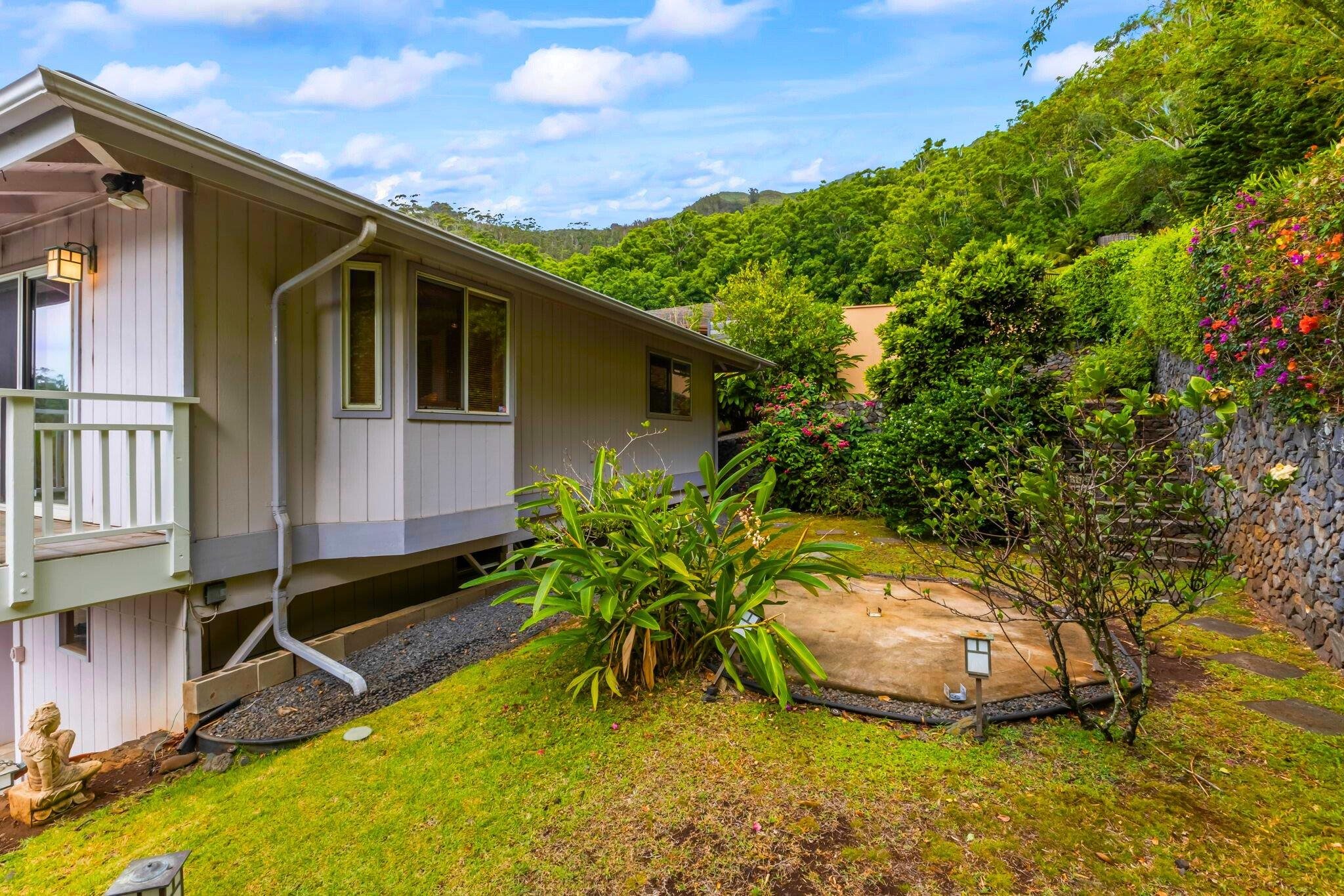 596 Kuikahi Dr Property Photo 35