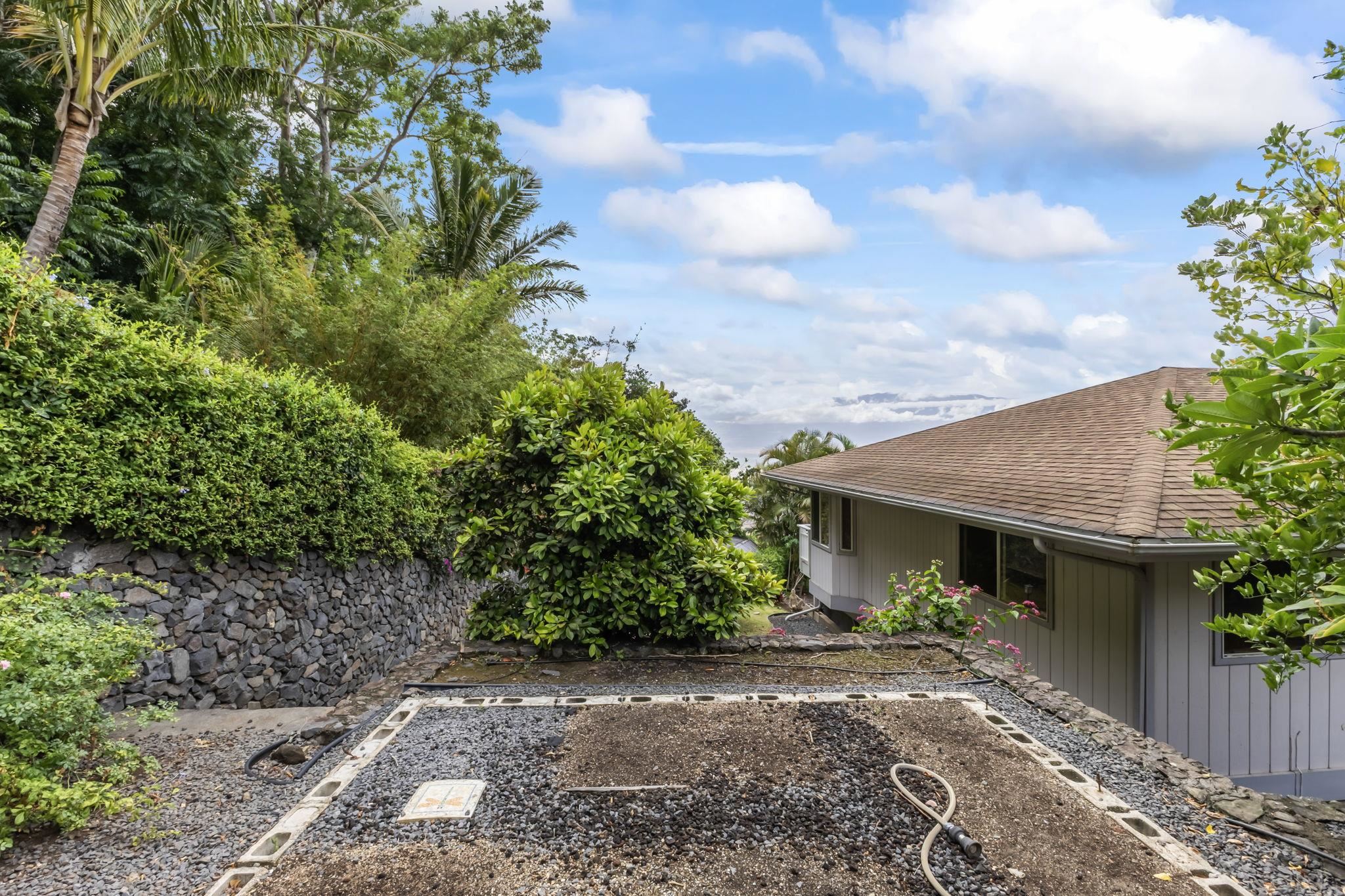 596 Kuikahi Dr Property Photo 39