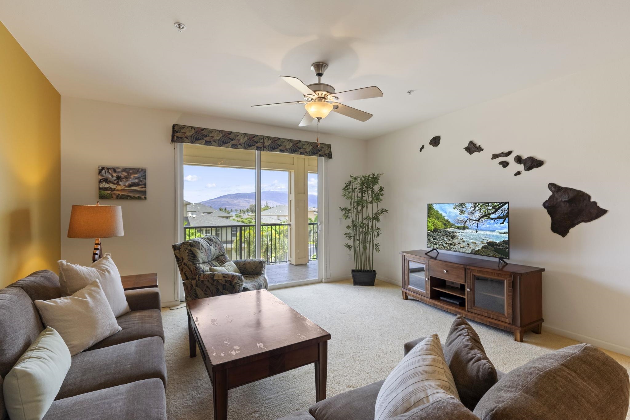 28 Hauwahine Ln Property Photo 7