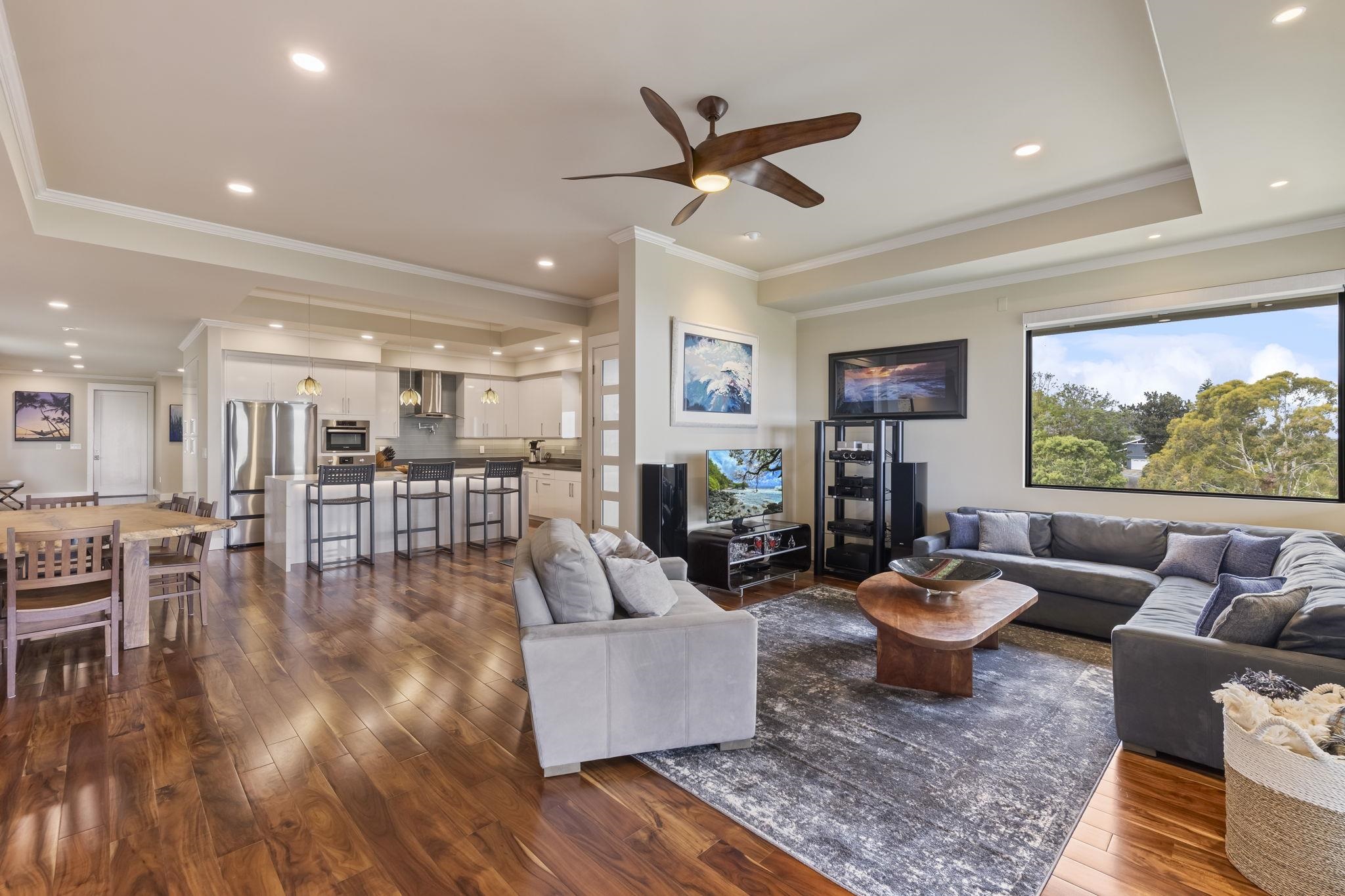 806 Kukia Pl Property Photo 3