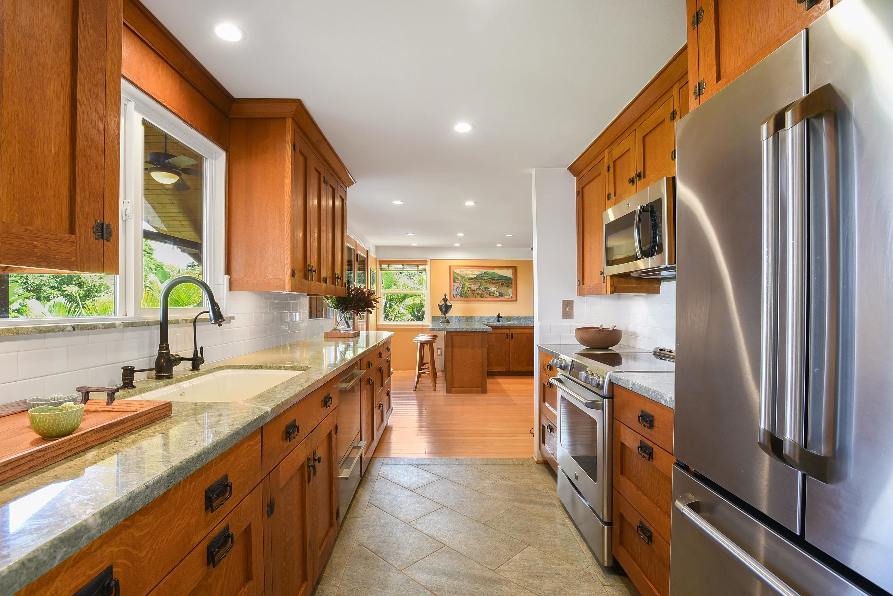 679 Kaapuni Pl Property Photo 13