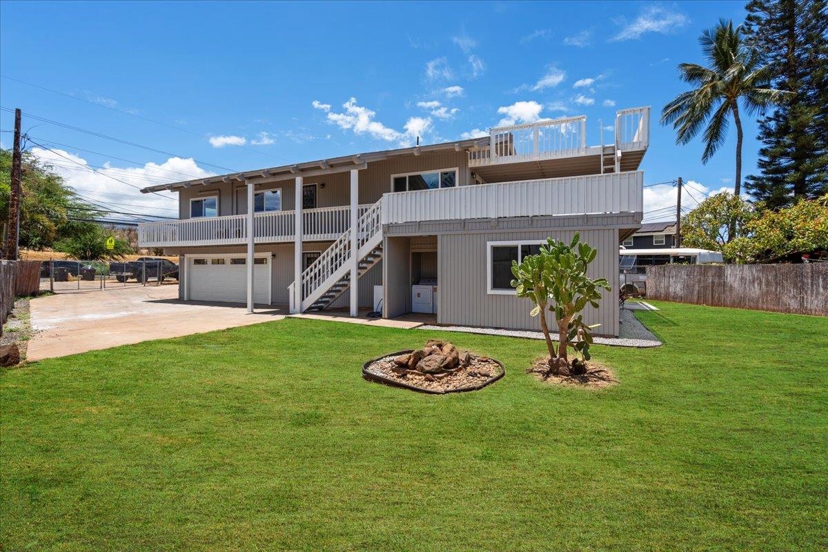 402 Auhana Rd Property Photo 2