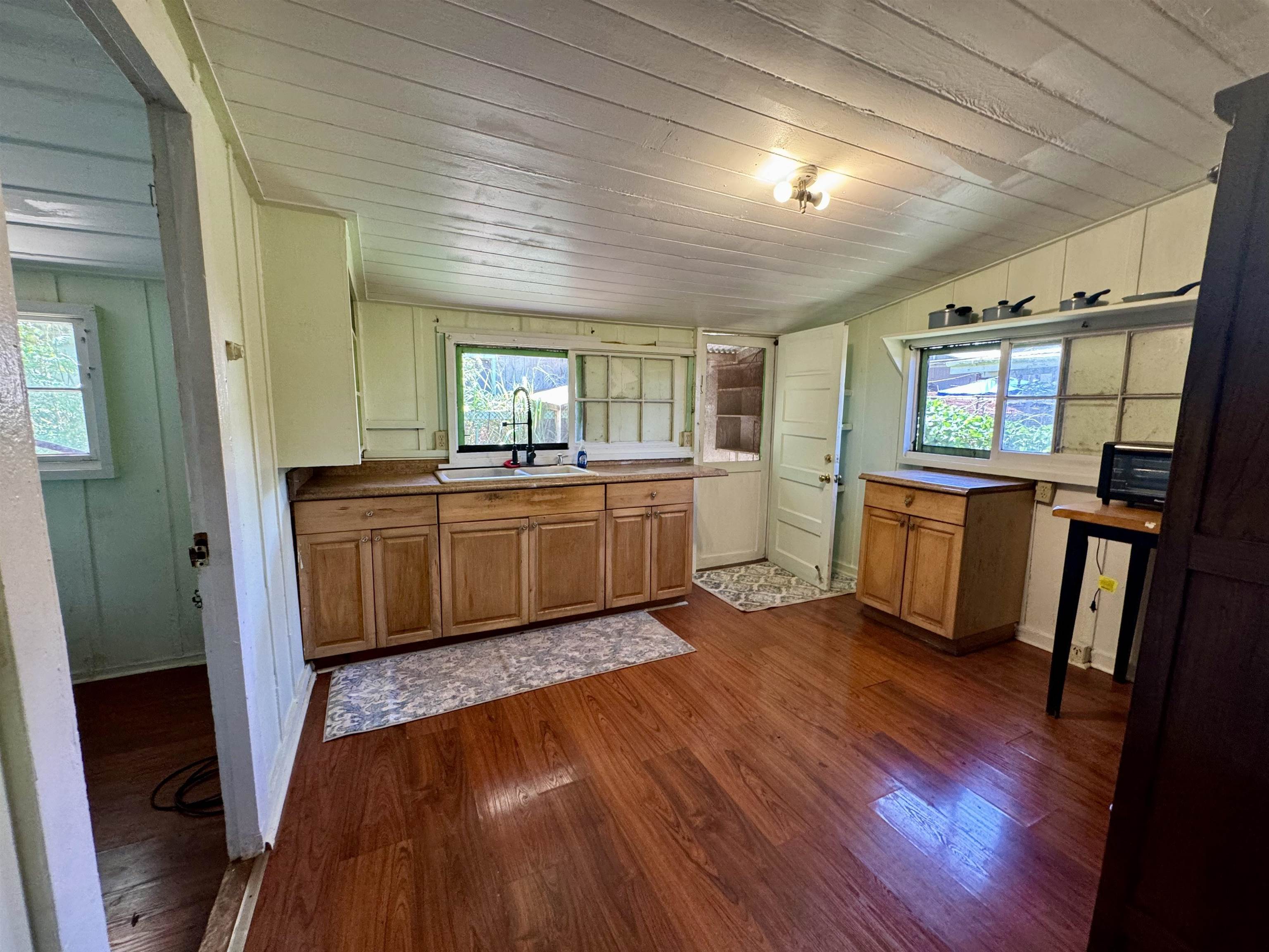 1700 Okana St Property Photo 16