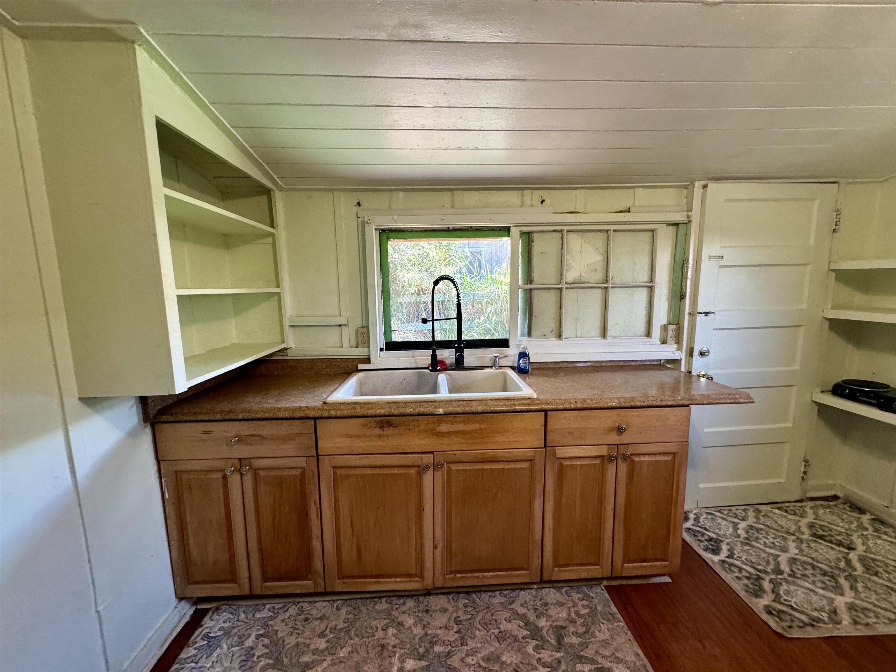 1700 Okana St Property Photo 18