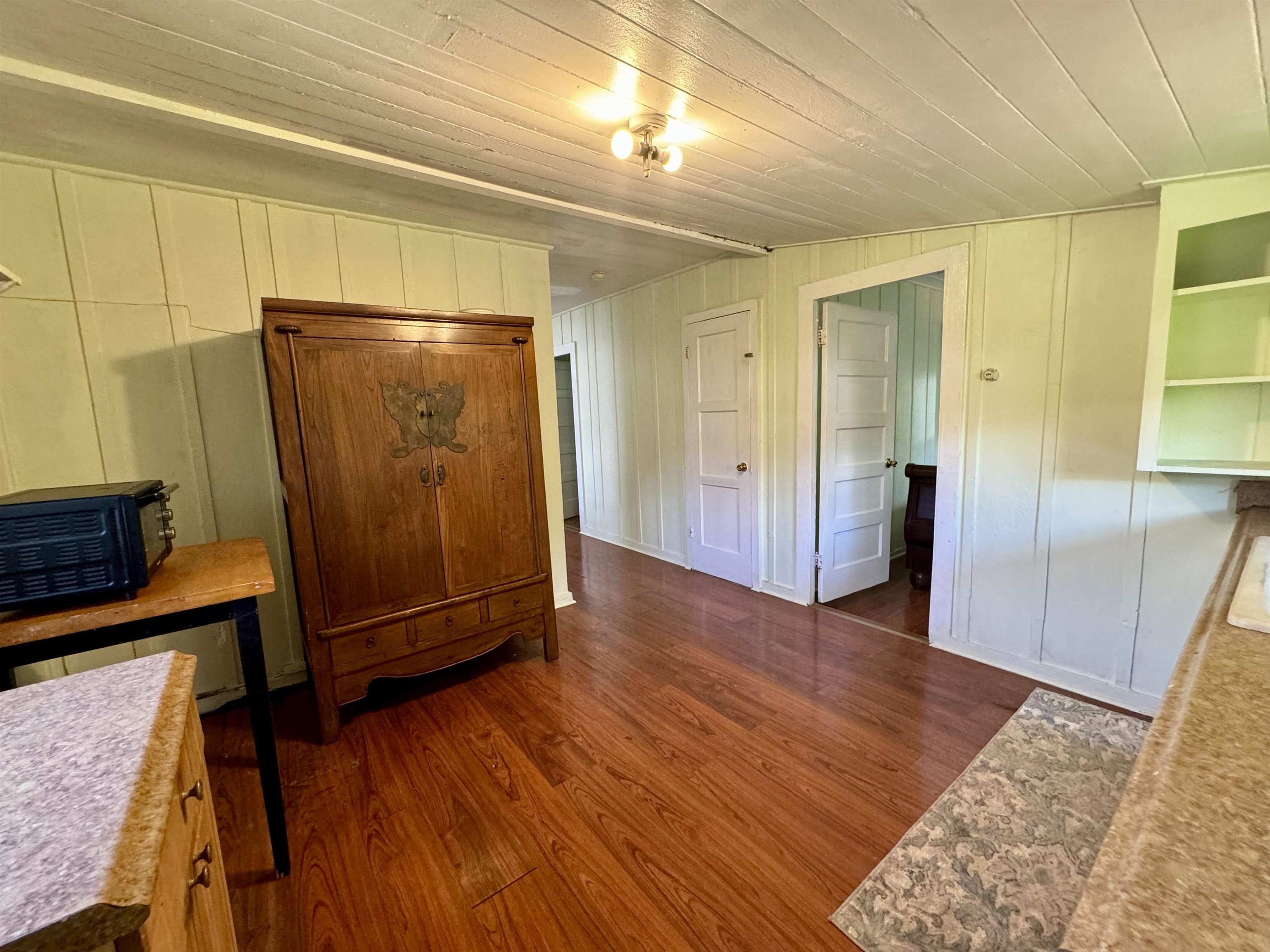 1700 Okana St Property Photo 20